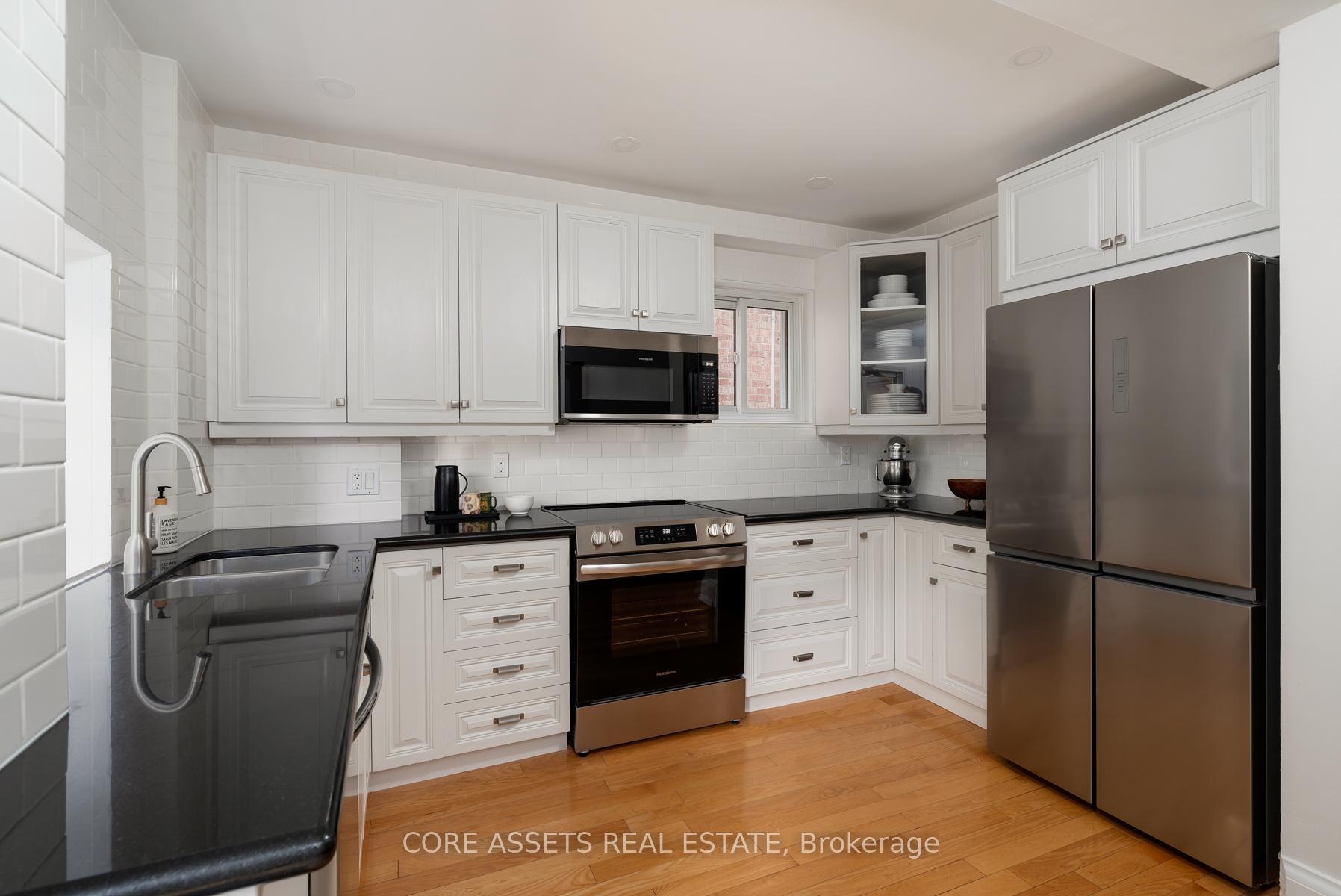 Photo 7 of 16 Gresham Road, Toronto, Mount Pleasant East — HOMEH