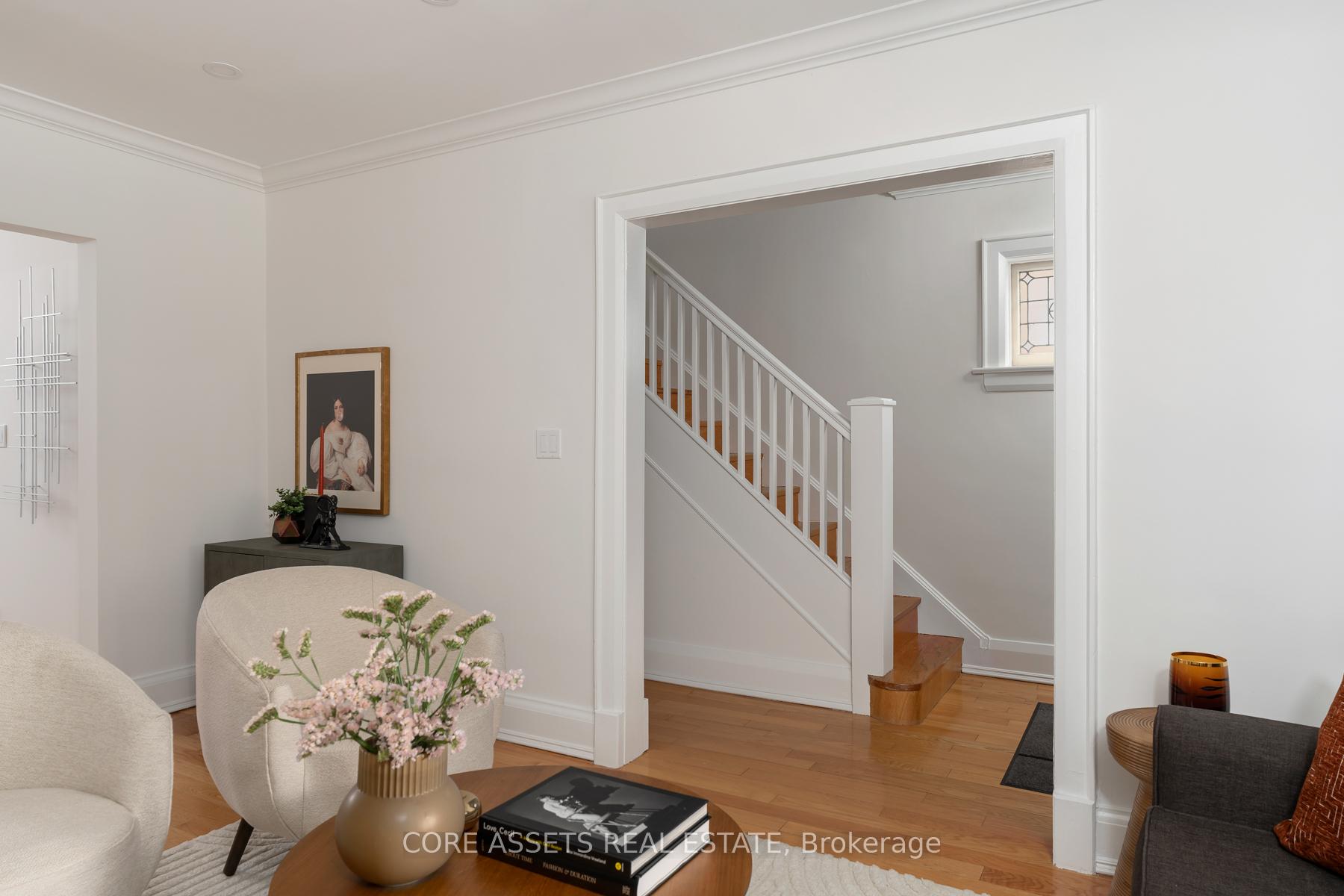 Photo 13 of 16 Gresham Road, Toronto, Mount Pleasant East — HOMEH