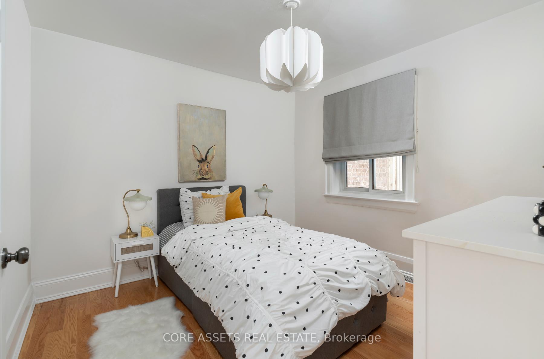 Photo 17 of 16 Gresham Road, Toronto, Mount Pleasant East — HOMEH