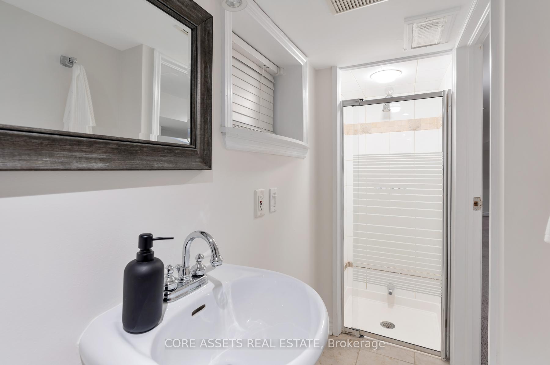 Photo 19 of 16 Gresham Road, Toronto, Mount Pleasant East — HOMEH