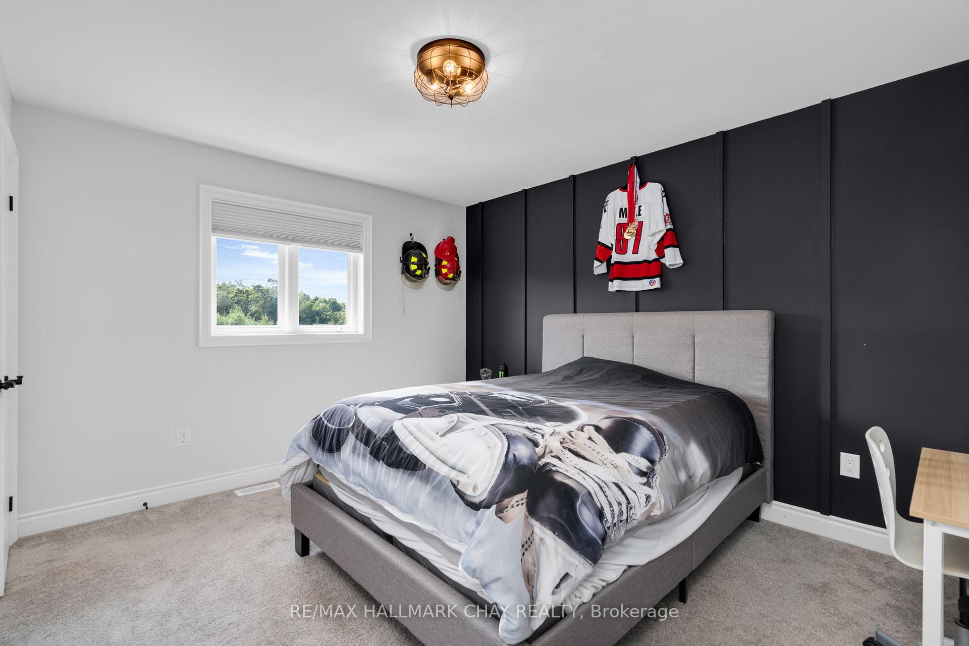 Photo 11 of 10 Roy Hickling Drive, Springwater, Midhurst — HOMEH
