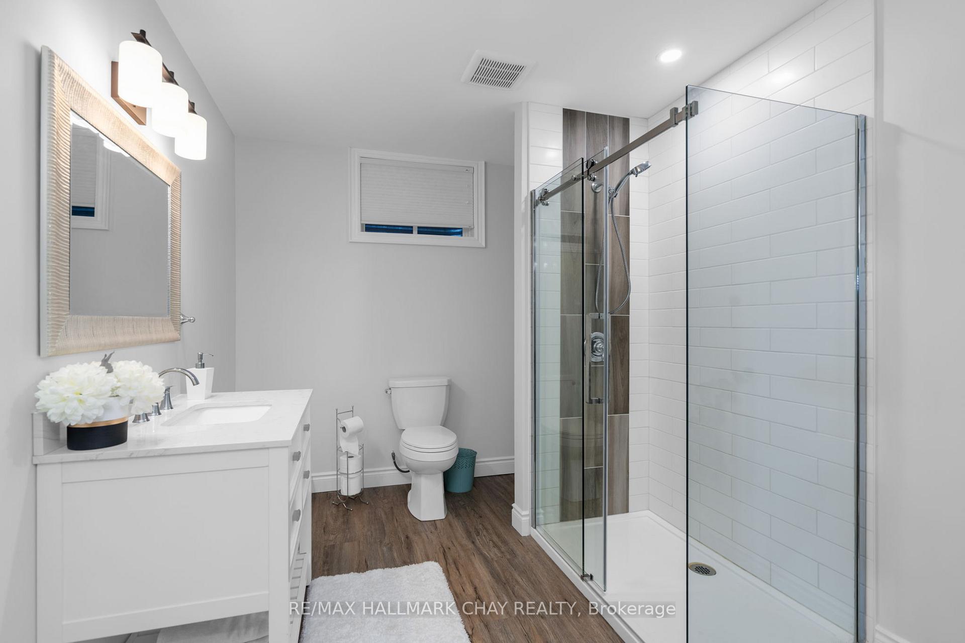 Photo 12 of 10 Roy Hickling Drive, Springwater, Midhurst — HOMEH