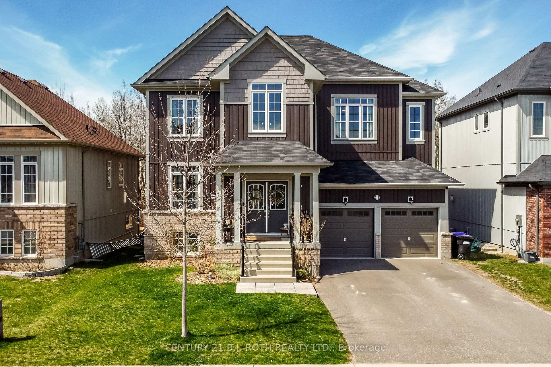 Photo 1 of 215 Roy Drive, Clearview, Stayner — HOMEH