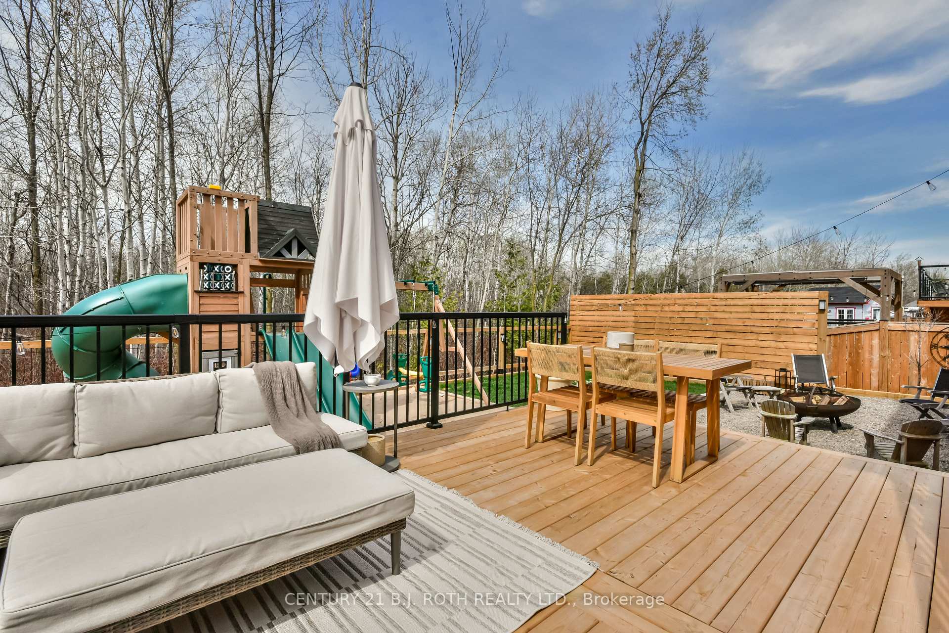 Photo 25 of 215 Roy Drive, Clearview, Stayner — HOMEH