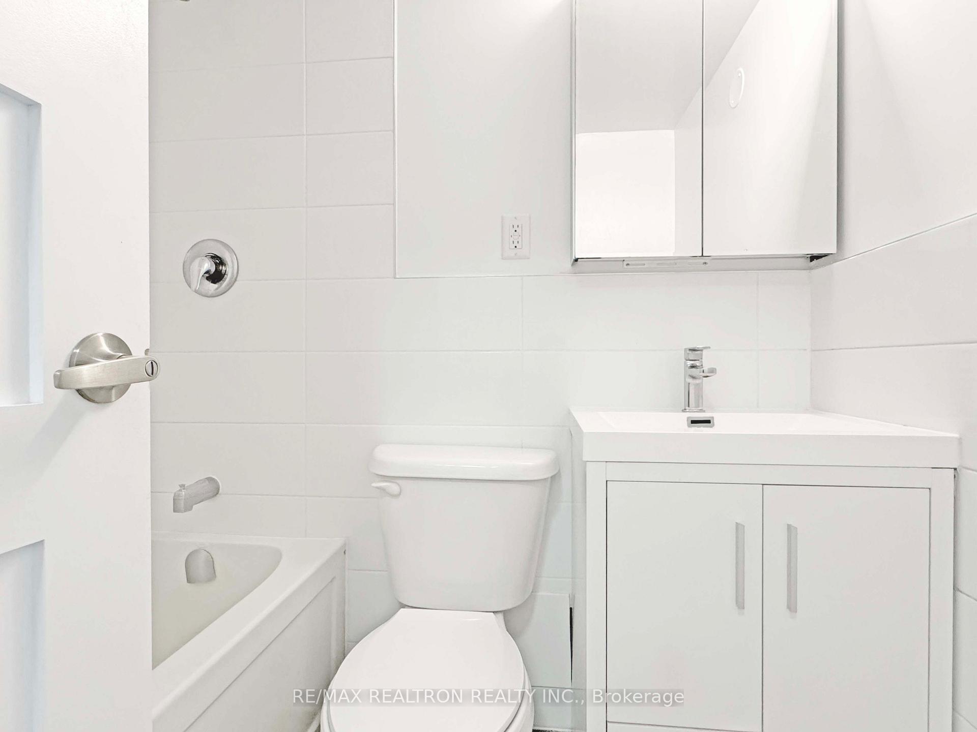 Photo 10 of Unit 1401, 1500 Bathurst Street, Toronto, Humewood-Cedarvale — HOMEH