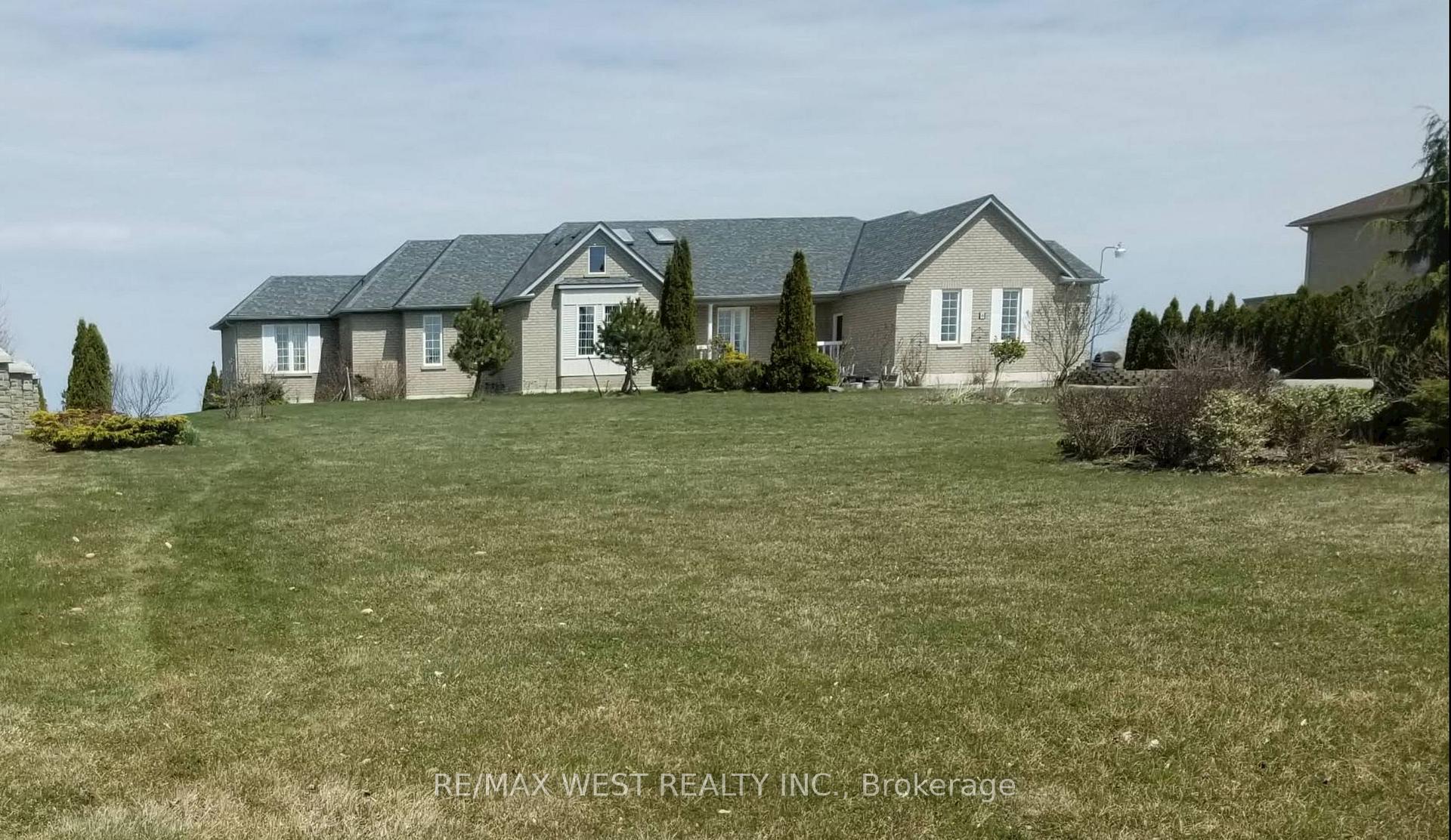Photo 1 of 8 Everglade Drive, Brampton, Toronto Gore Rural Estate — HOMEH