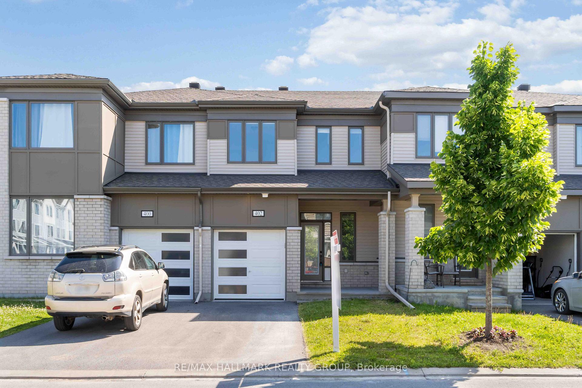 Front of 402 Edgevalley Court