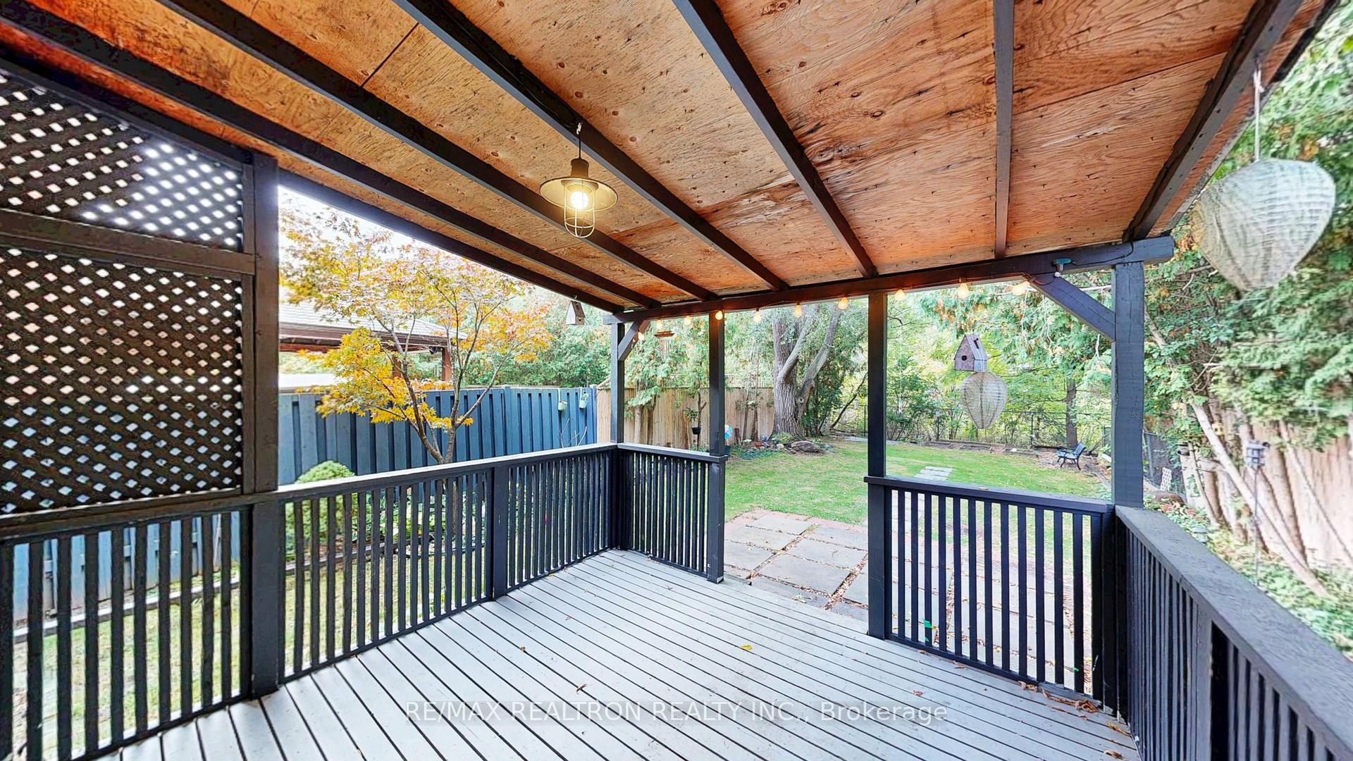 Photo 42 of 74 Trothen Circle, Markham, Markham Village — HOMEH