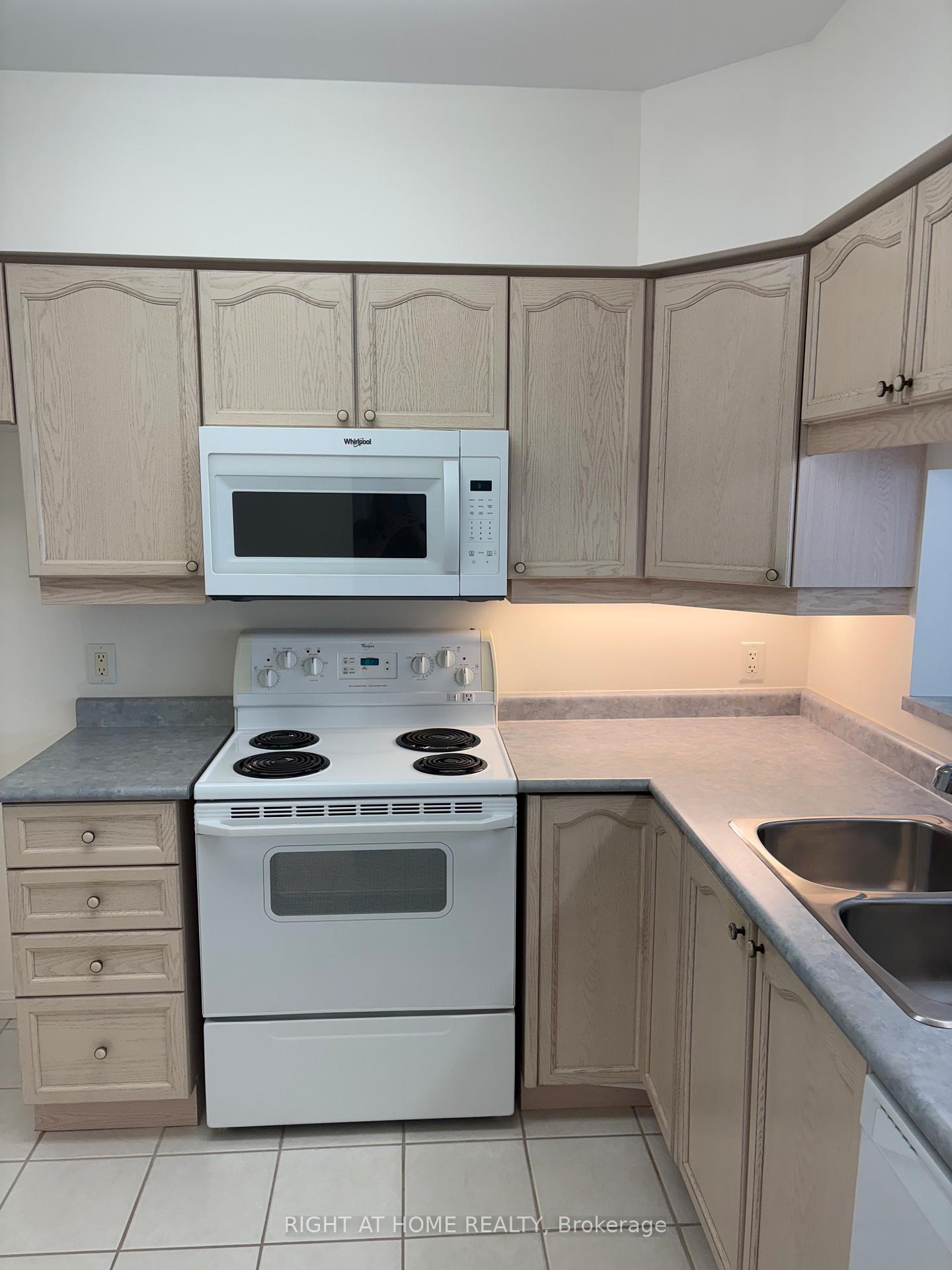 Photo 23 of Unit 317, 90 Dean Avenue, Barrie, Painswick South — HOMEH