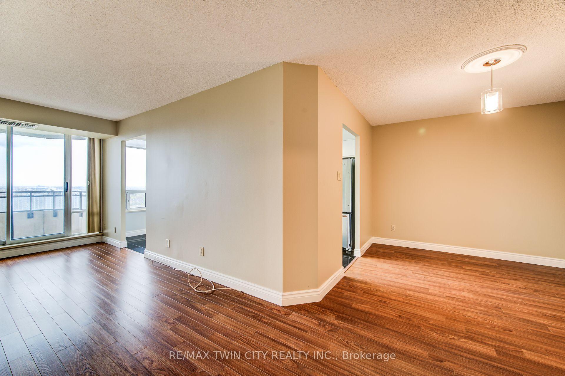 Photo 9 of Unit 1607, 6 Willow Street, Waterloo — HOMEH