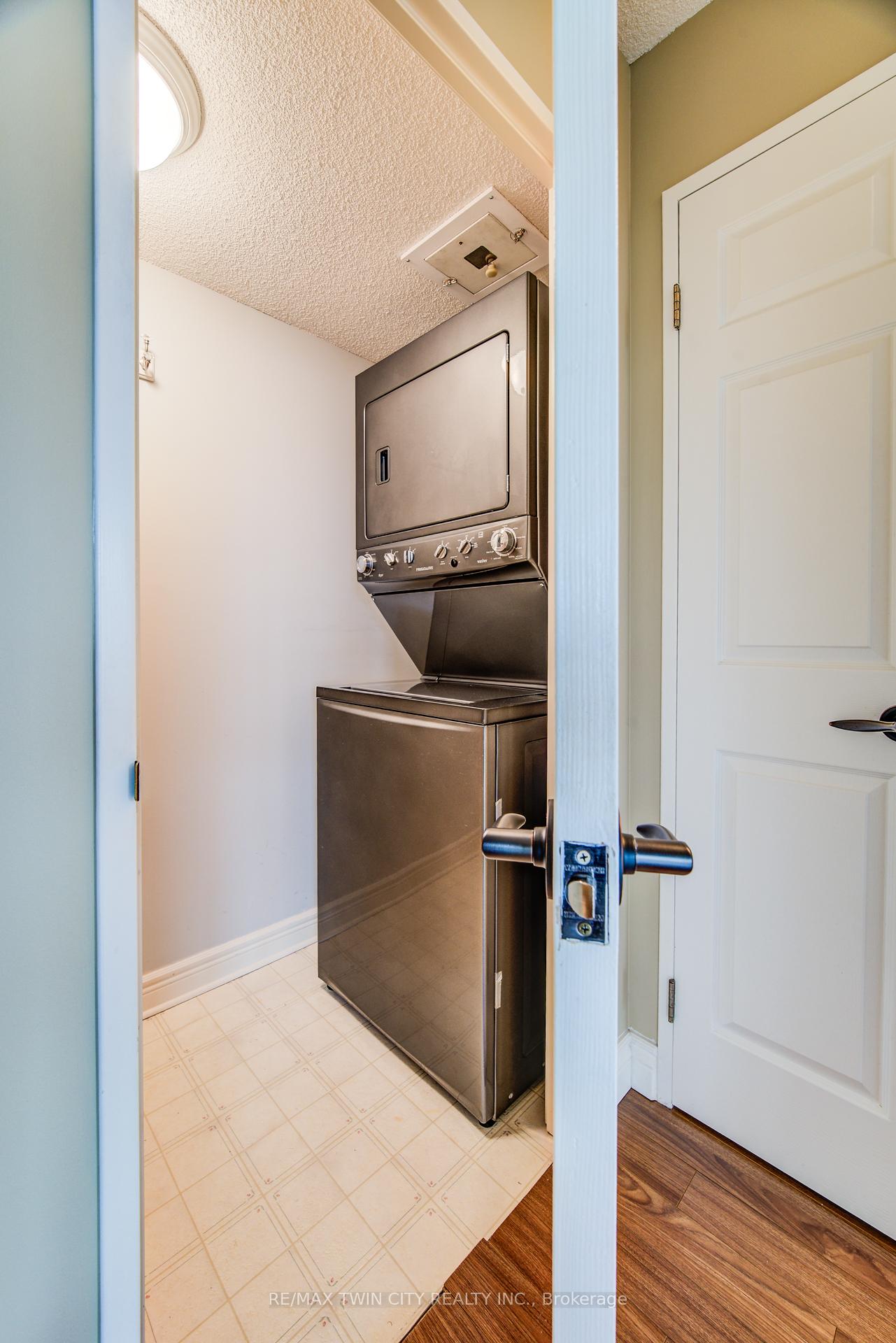 Photo 18 of Unit 1607, 6 Willow Street, Waterloo — HOMEH