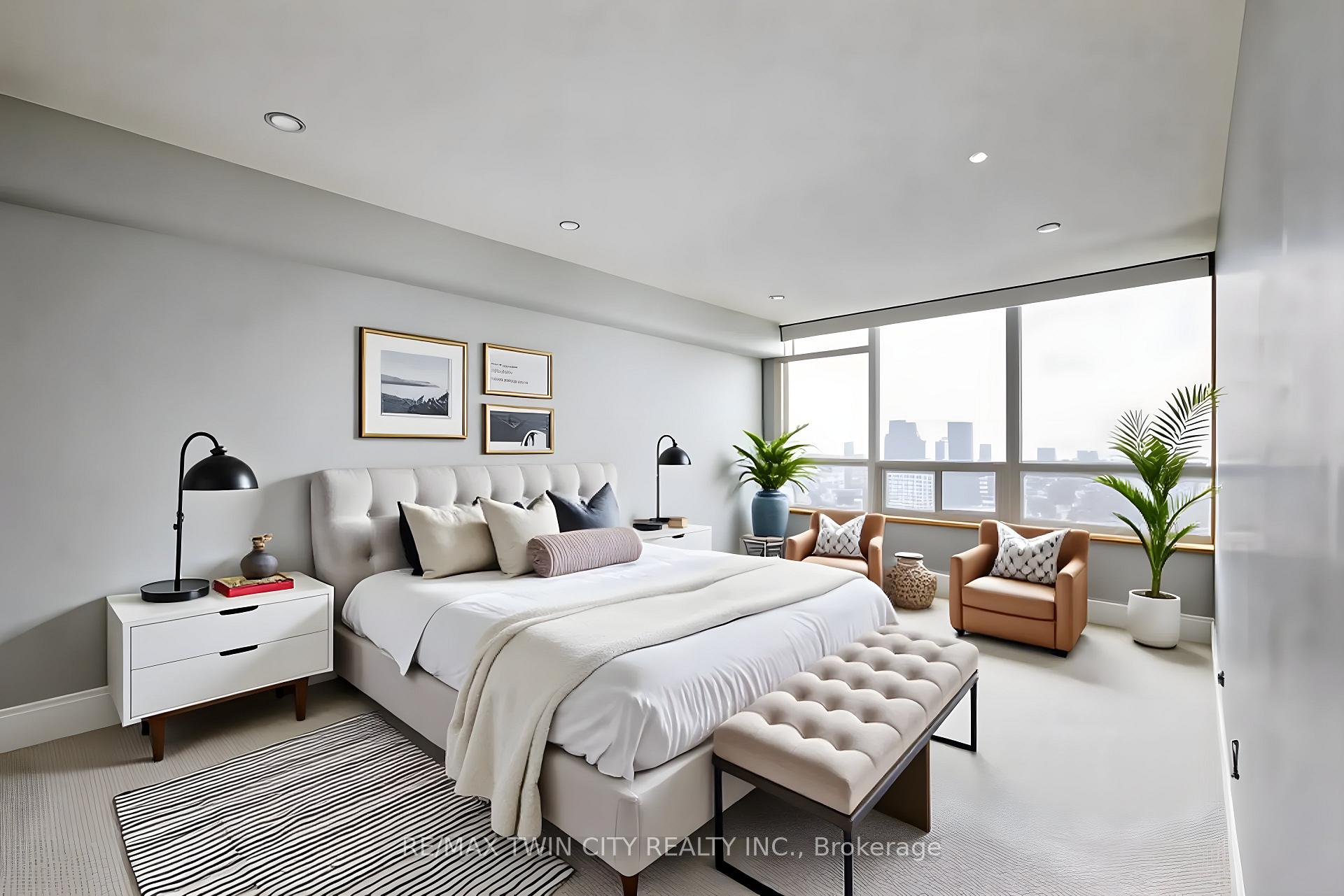 Photo 15 of Unit 1607, 6 Willow Street, Waterloo — HOMEH