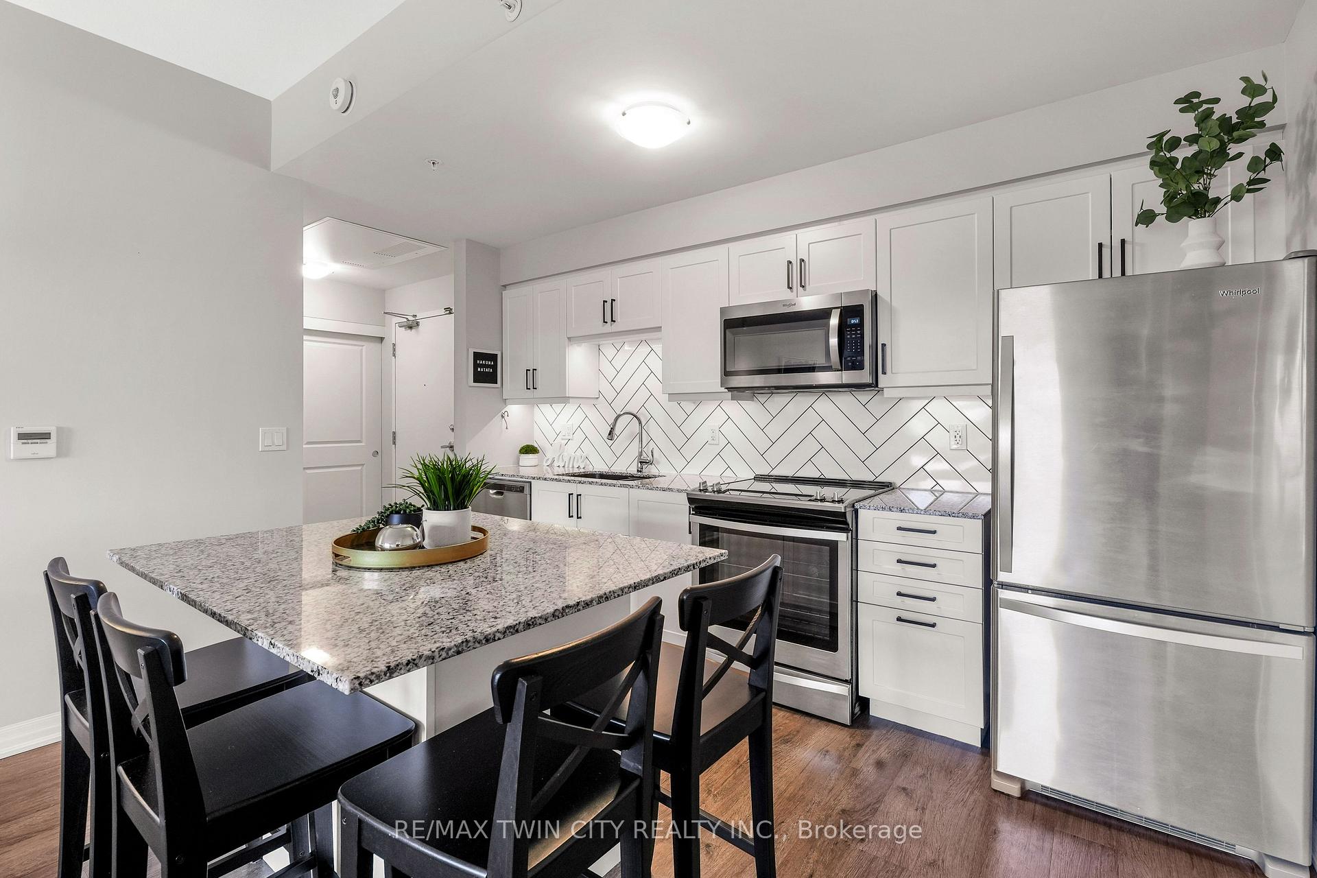 Photo 8 of Unit 403, 195 Commonwealth Street, Kitchener — HOMEH