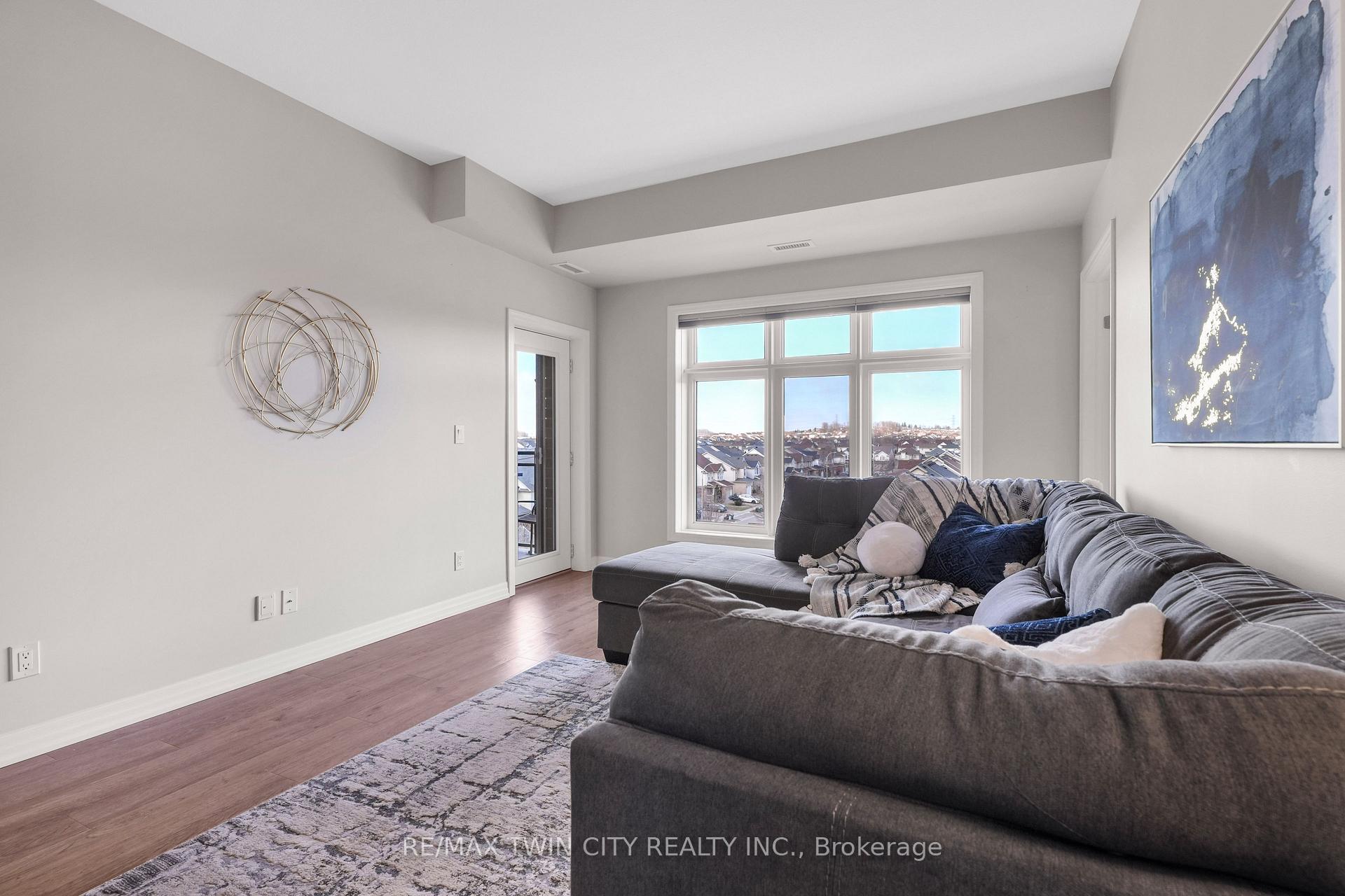 Photo 13 of Unit 403, 195 Commonwealth Street, Kitchener — HOMEH