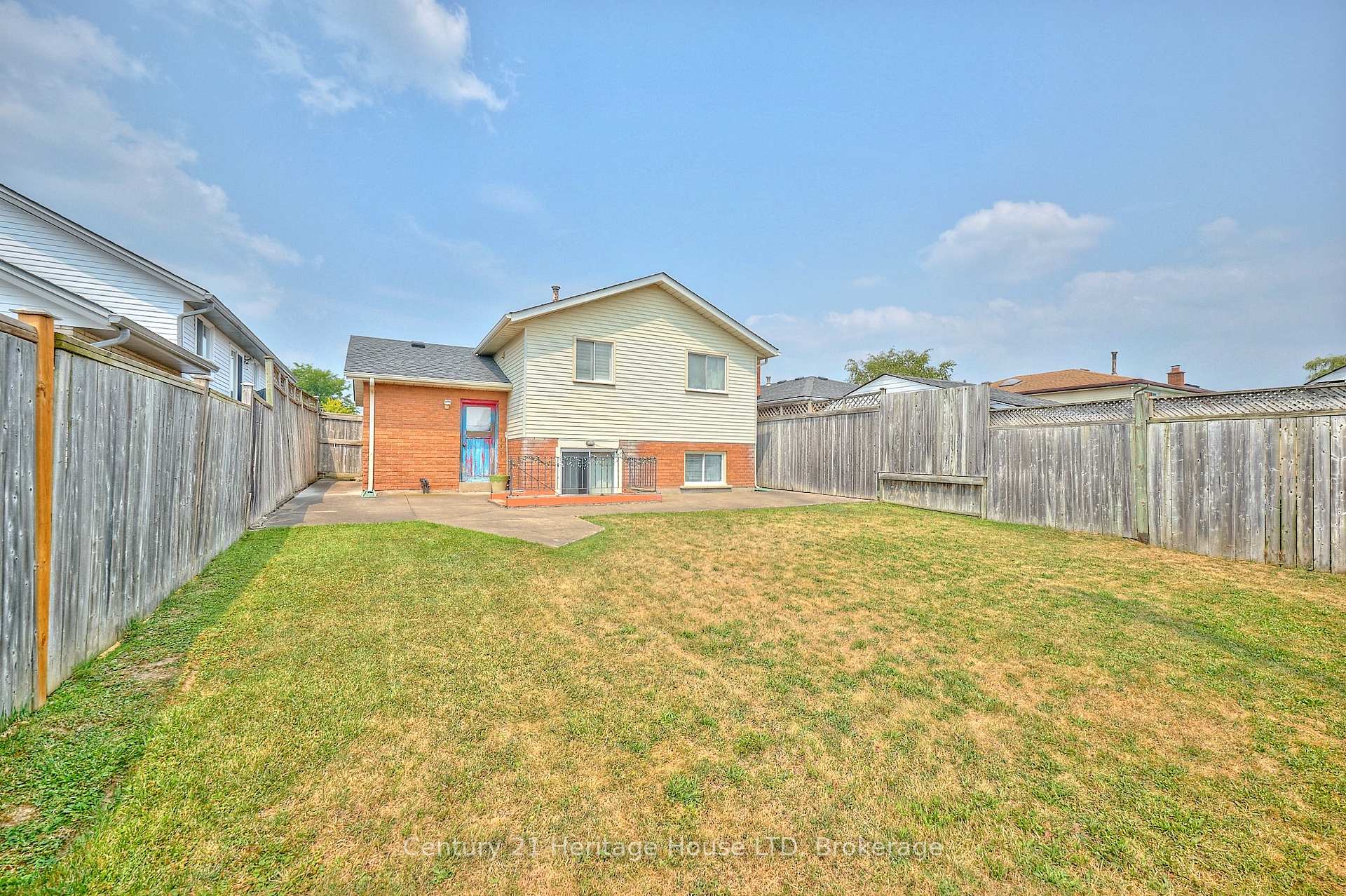 Photo 19 of 7724 Donlee Drive, Niagara Falls, Ascot — HOMEH