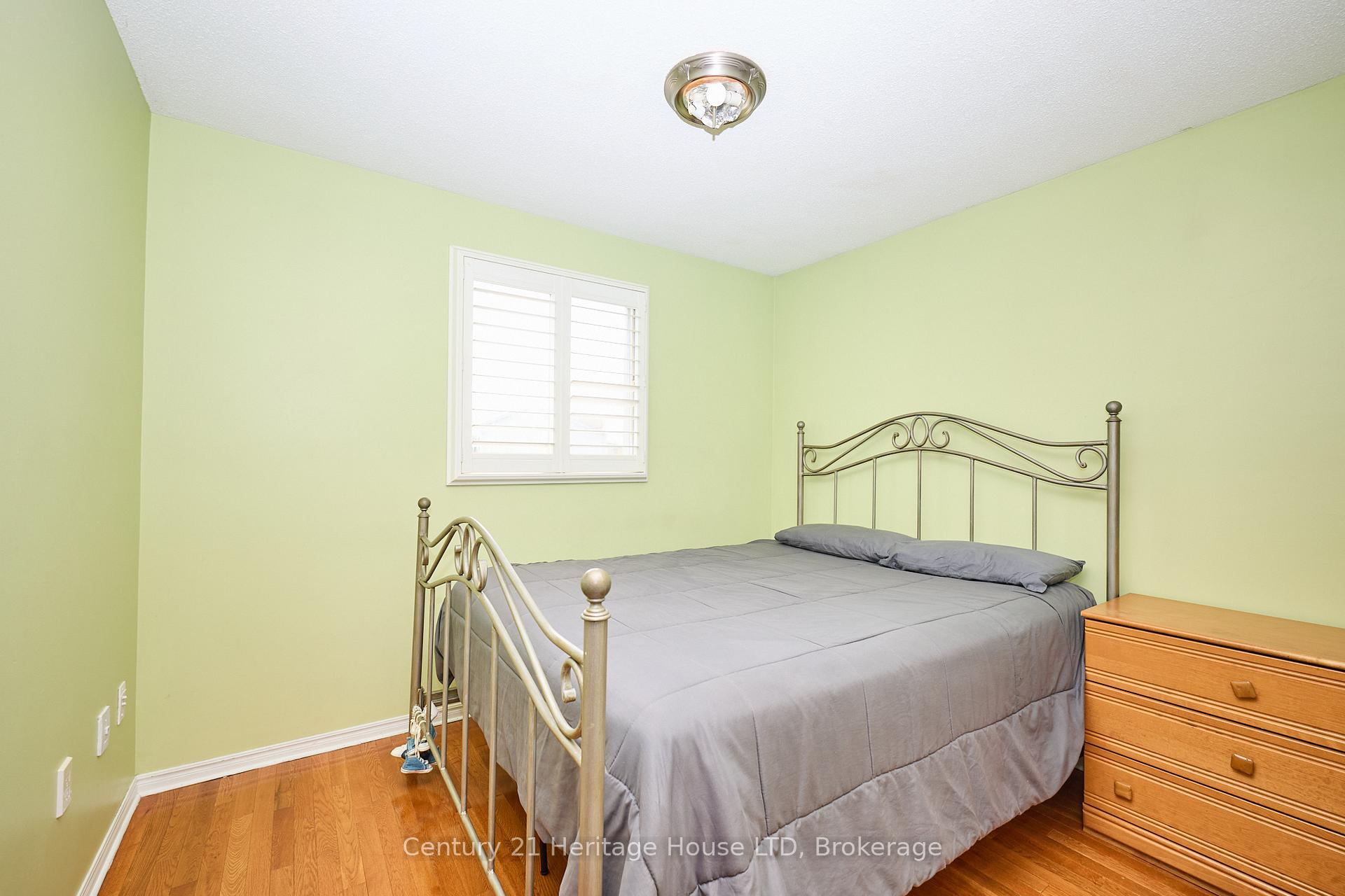 Photo 14 of 7724 Donlee Drive, Niagara Falls, Ascot — HOMEH