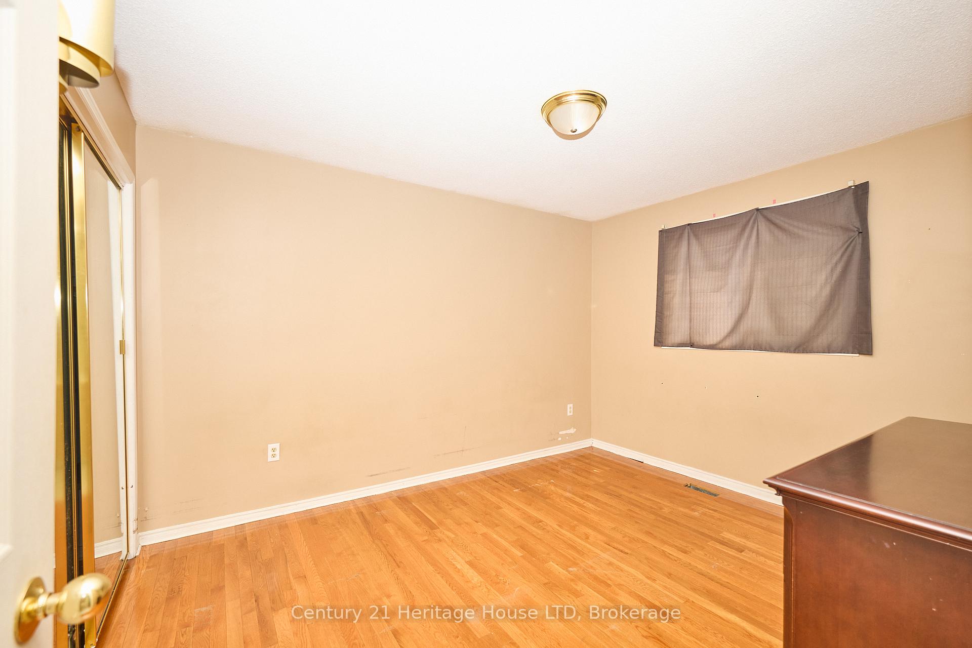 Photo 9 of 7724 Donlee Drive, Niagara Falls, Ascot — HOMEH