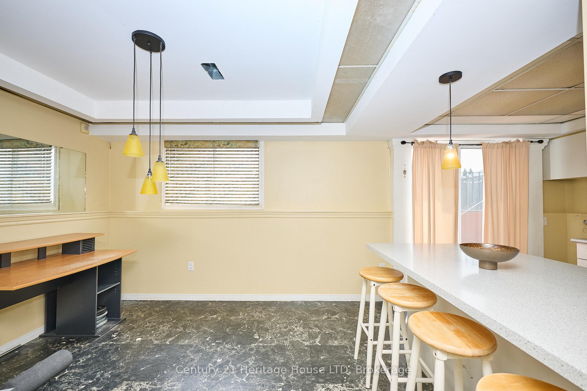 Photo 23 of 7724 Donlee Drive, Niagara Falls, Ascot — HOMEH
