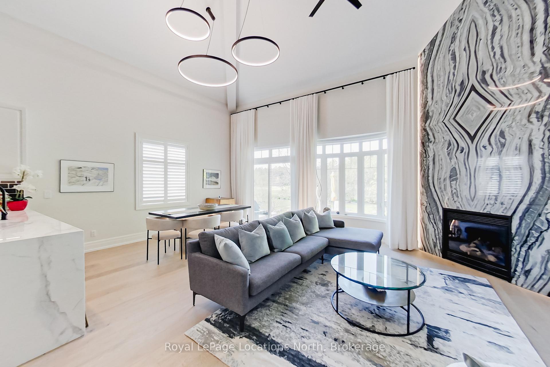 Photo 3 of 128 Rankin's Crescent, Blue Mountains — HOMEH