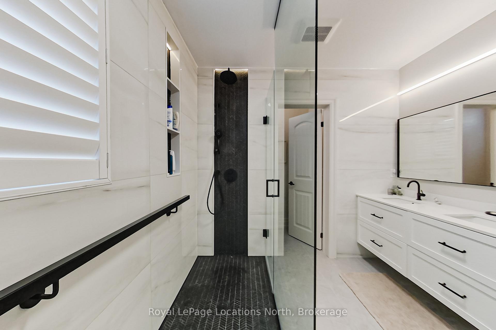 Photo 24 of 128 Rankin's Crescent, Blue Mountains — HOMEH