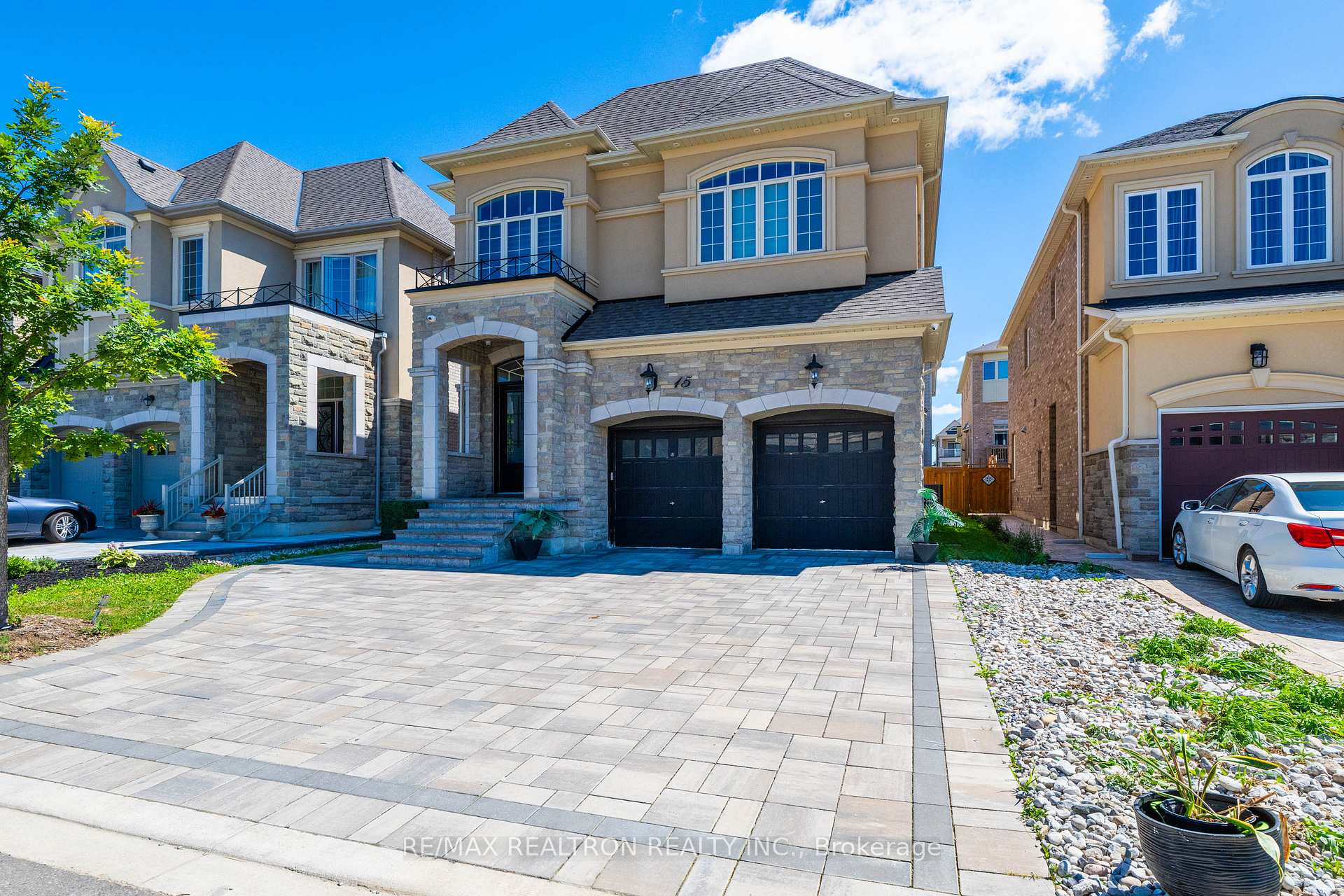 Photo 2 of 15 Cannes Avenue E, Vaughan, Vellore Village — HOMEH