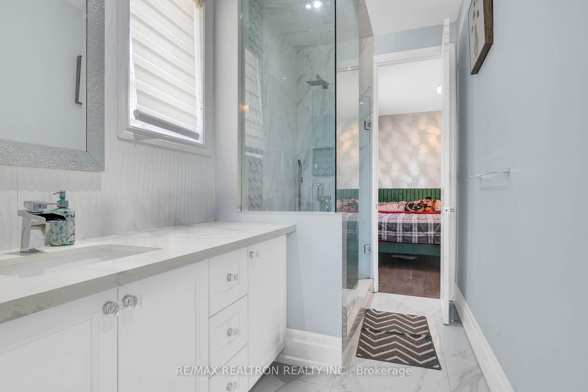 Photo 19 of 15 Cannes Avenue E, Vaughan, Vellore Village — HOMEH