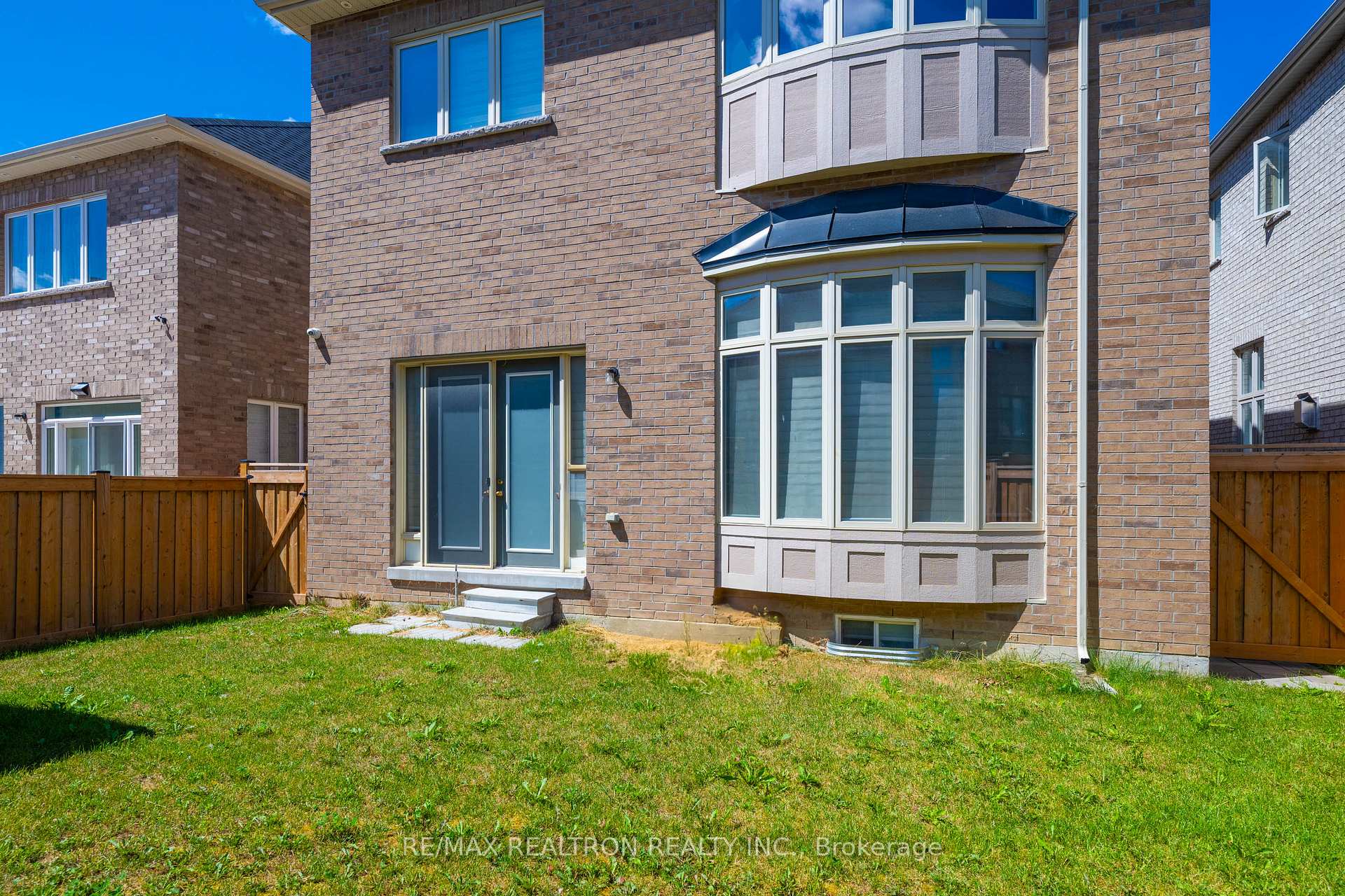 Photo 31 of 15 Cannes Avenue E, Vaughan, Vellore Village — HOMEH