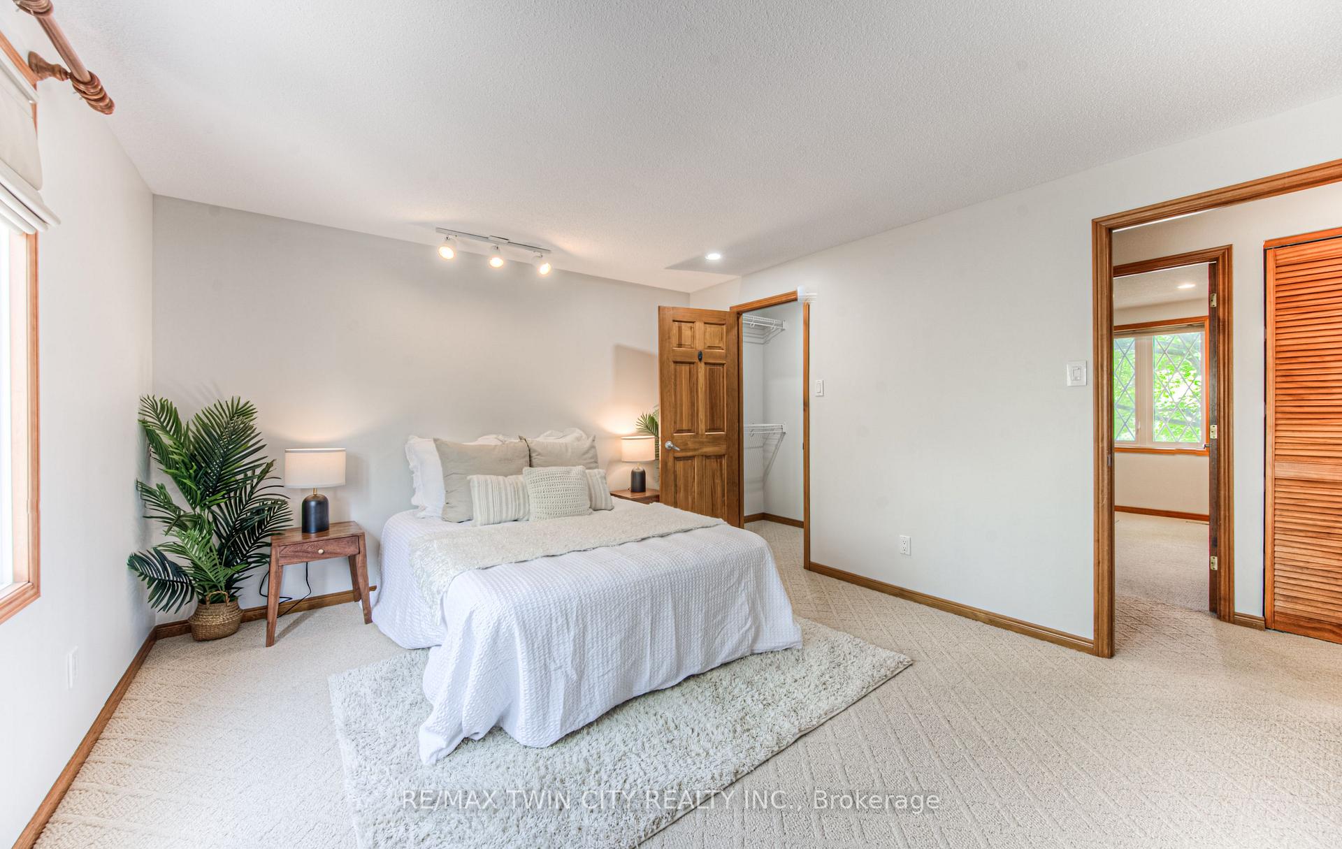 Photo 10 of 80 Morrison Road, Kitchener — HOMEH