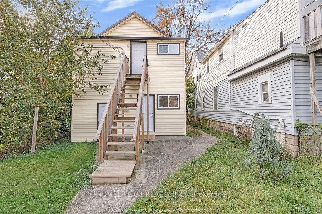 Photo 8 of 496 Caron Avenue, Windsor — HOMEH
