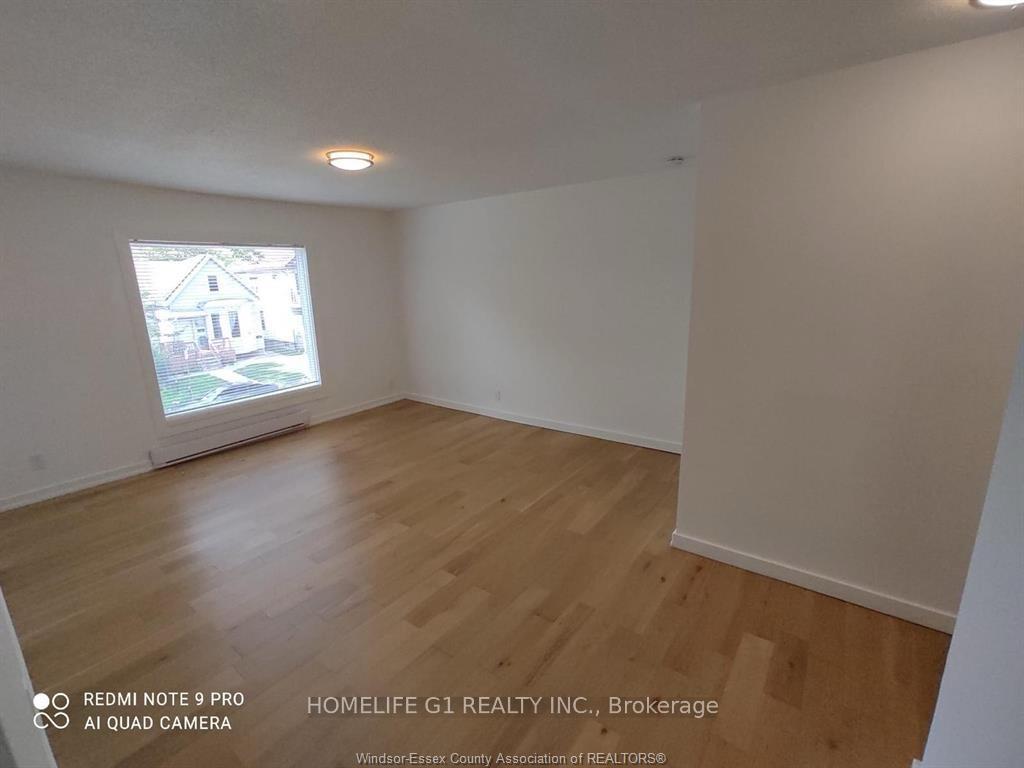 Photo 12 of 496 Caron Avenue, Windsor — HOMEH