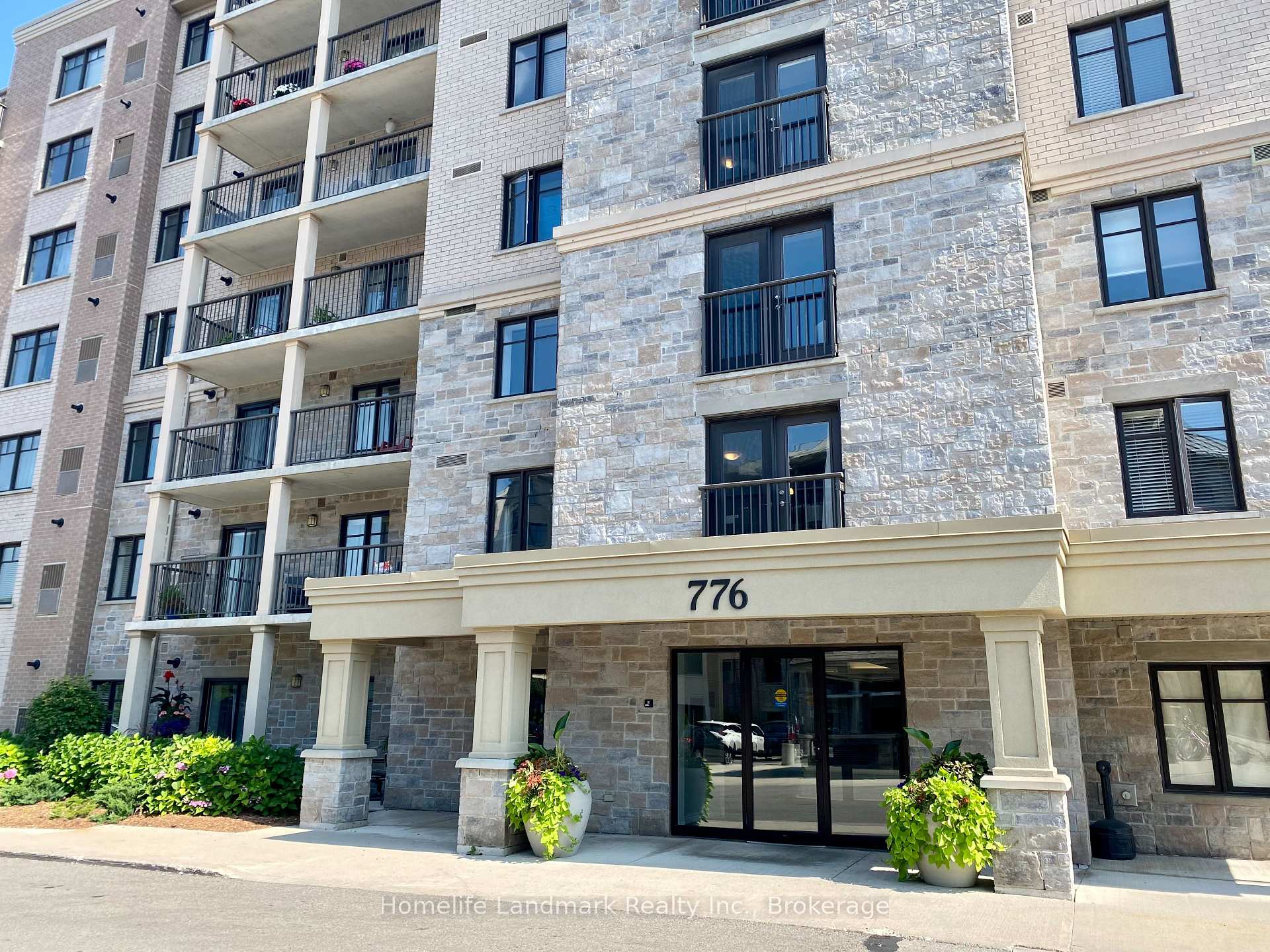 Photo 16 of Unit 302, 776 Laurelwood Drive, Waterloo, Columbia Forest — HOMEH