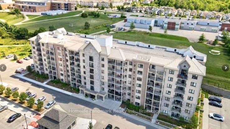 Photo 3 of Unit 302, 776 Laurelwood Drive, Waterloo, Columbia Forest — HOMEH