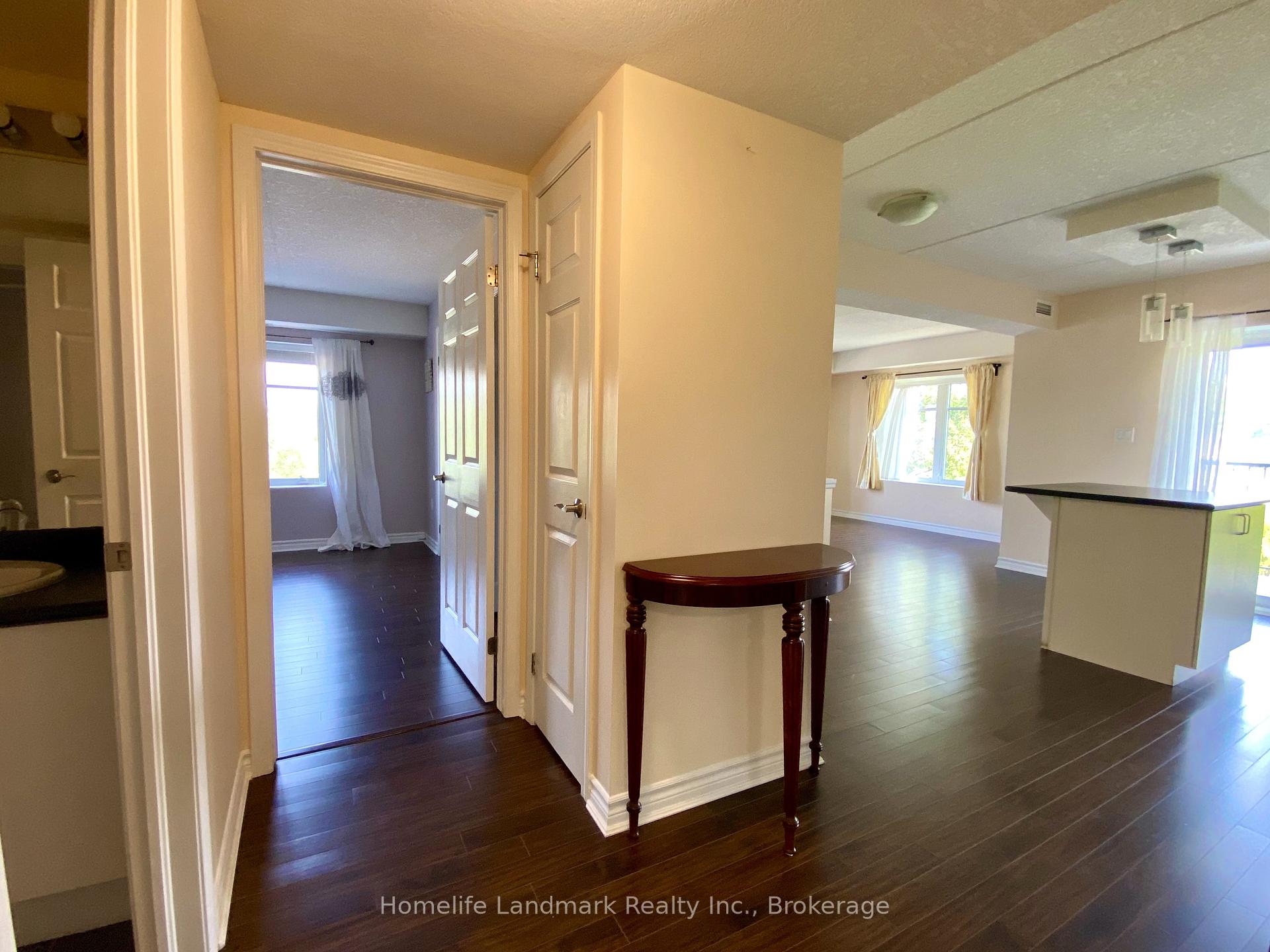Photo 25 of Unit 302, 776 Laurelwood Drive, Waterloo, Columbia Forest — HOMEH