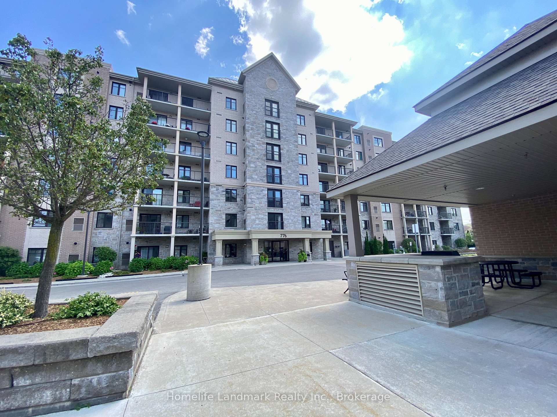 Photo 30 of Unit 302, 776 Laurelwood Drive, Waterloo, Columbia Forest — HOMEH