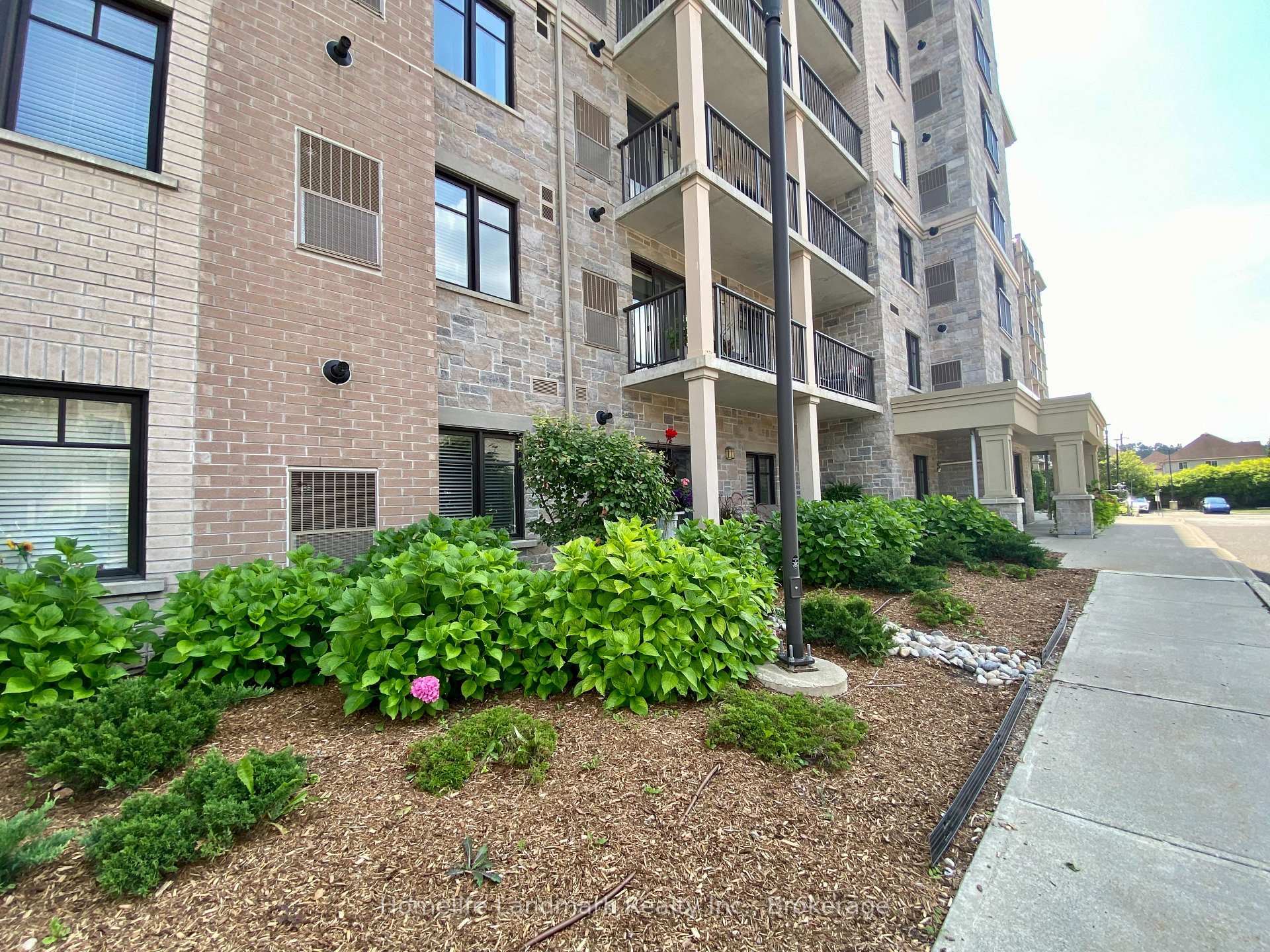 Photo 39 of Unit 302, 776 Laurelwood Drive, Waterloo, Columbia Forest — HOMEH