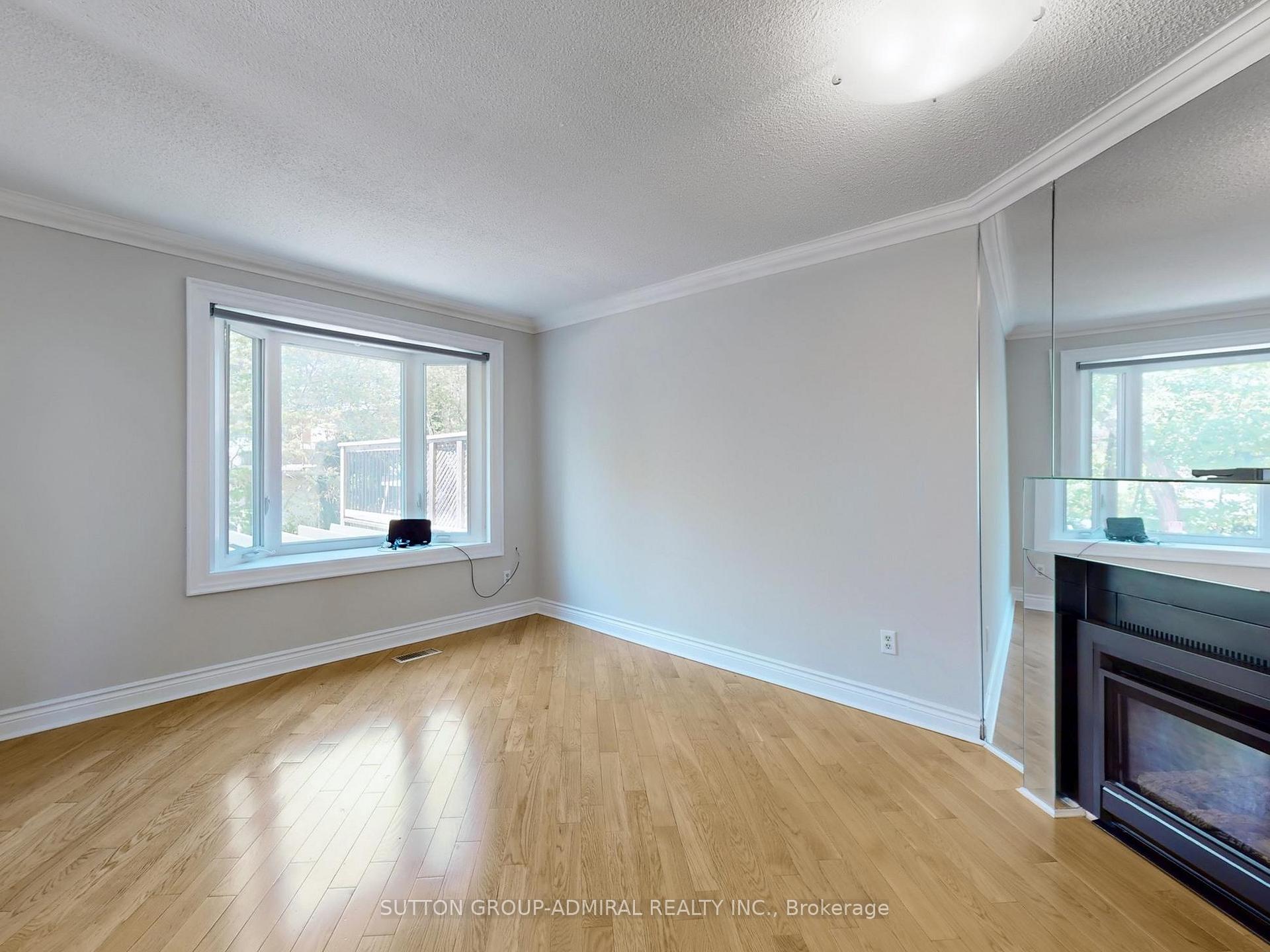 Photo 2 of 248 Glengrove Avenue W, Toronto, Lawrence Park South — HOMEH