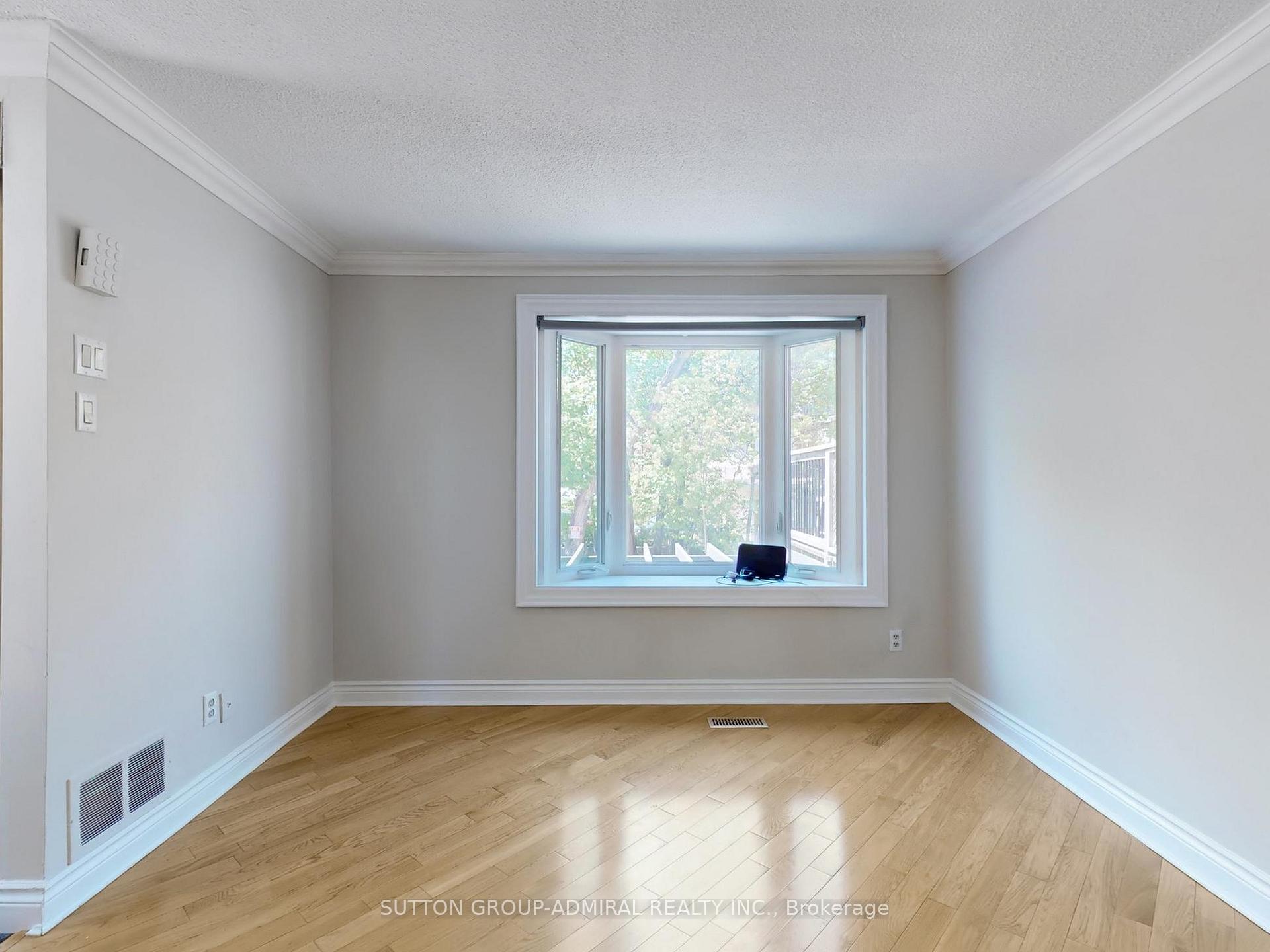 Photo 4 of 248 Glengrove Avenue W, Toronto, Lawrence Park South — HOMEH