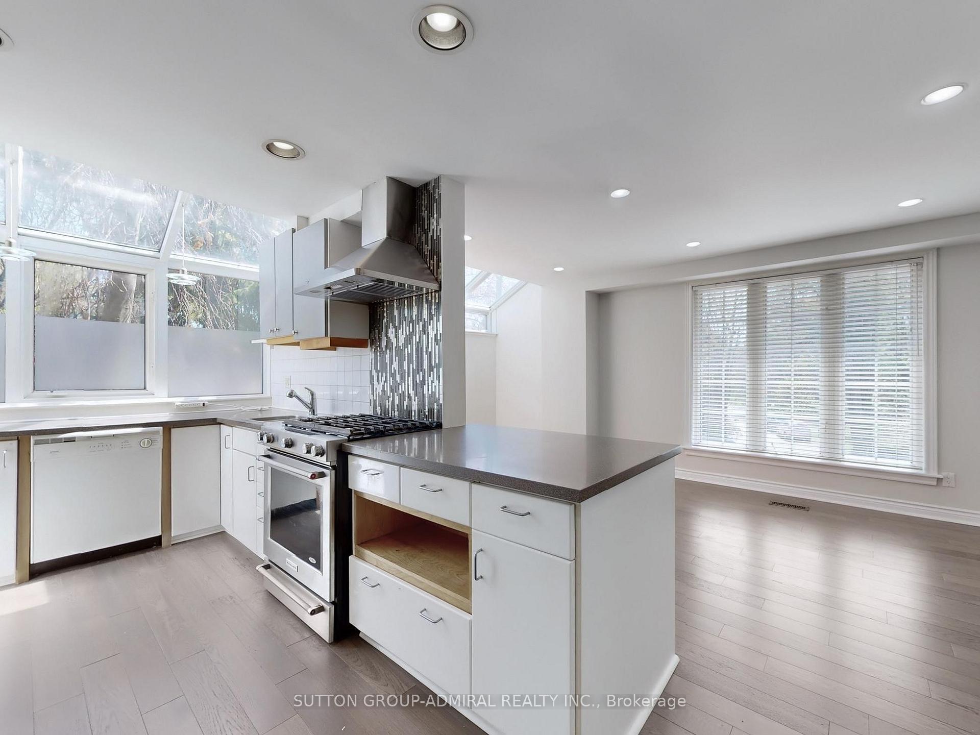 Photo 16 of 248 Glengrove Avenue W, Toronto, Lawrence Park South — HOMEH
