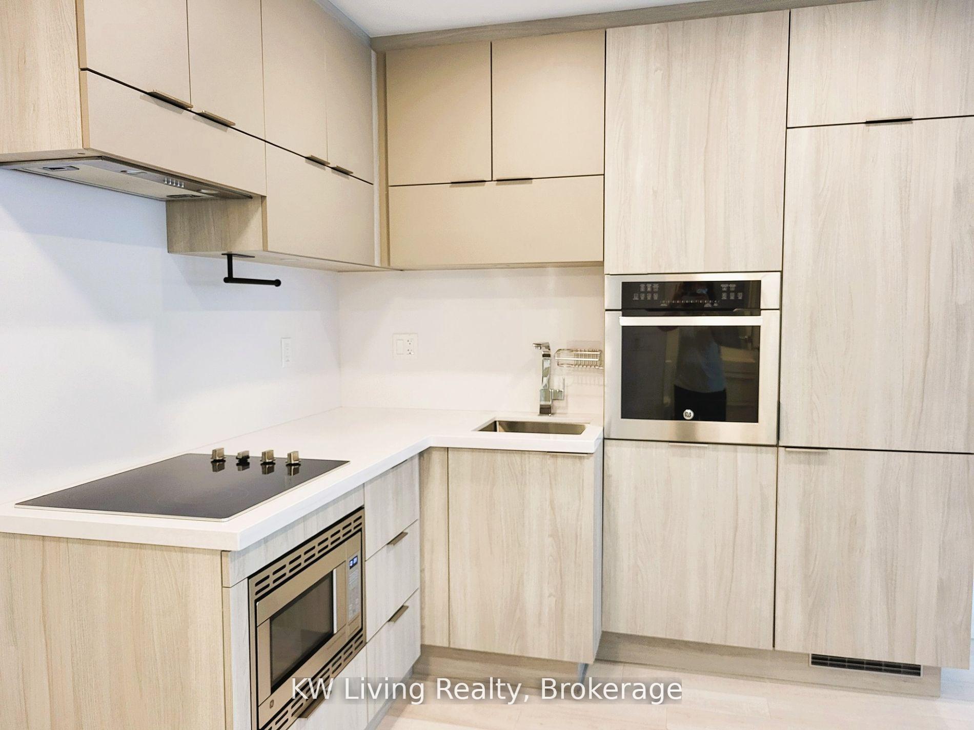 Photo 3 of Unit 2907, 39 Roehampton Avenue, Toronto, Mount Pleasant West — HOMEH