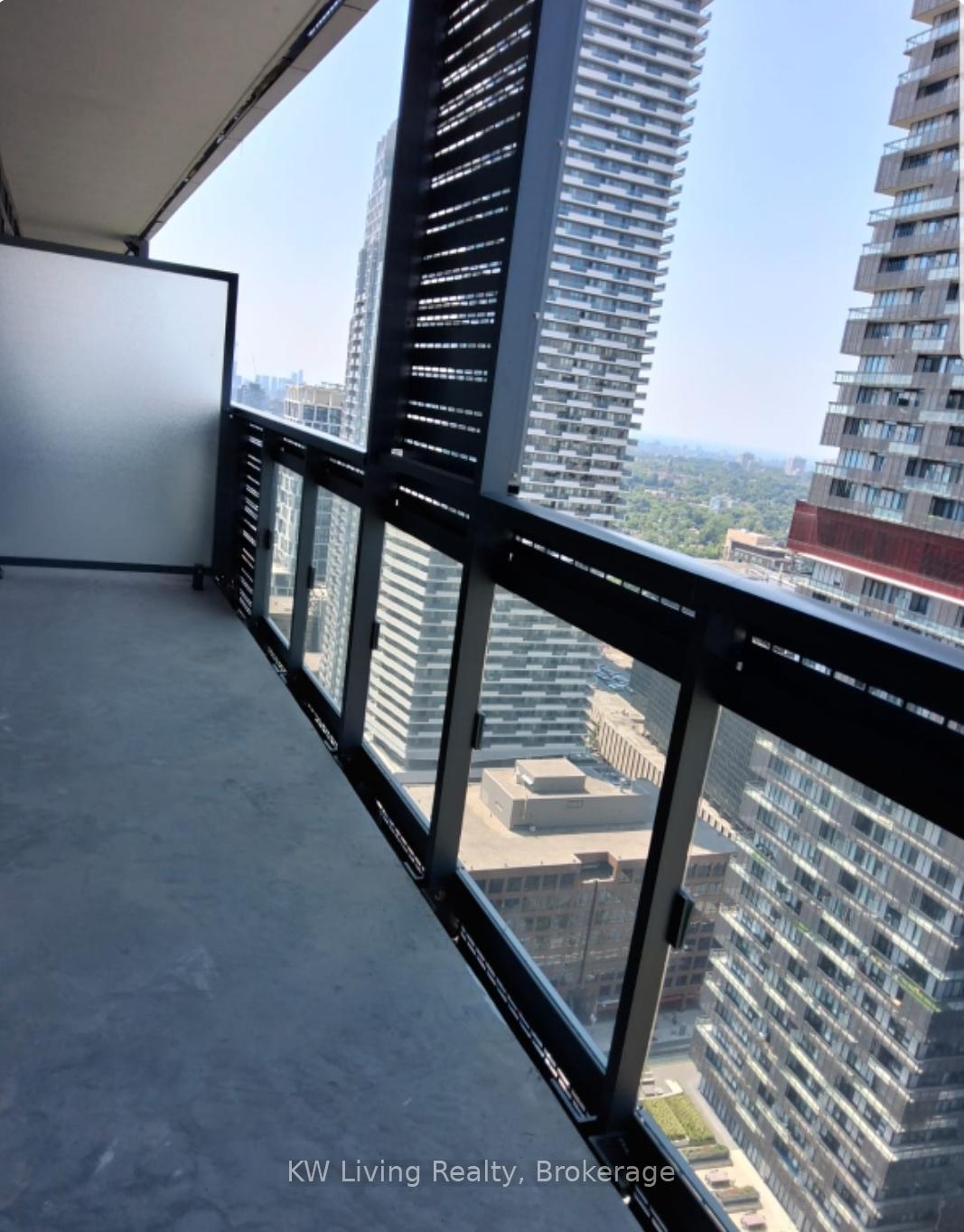 Photo 15 of Unit 2907, 39 Roehampton Avenue, Toronto, Mount Pleasant West — HOMEH