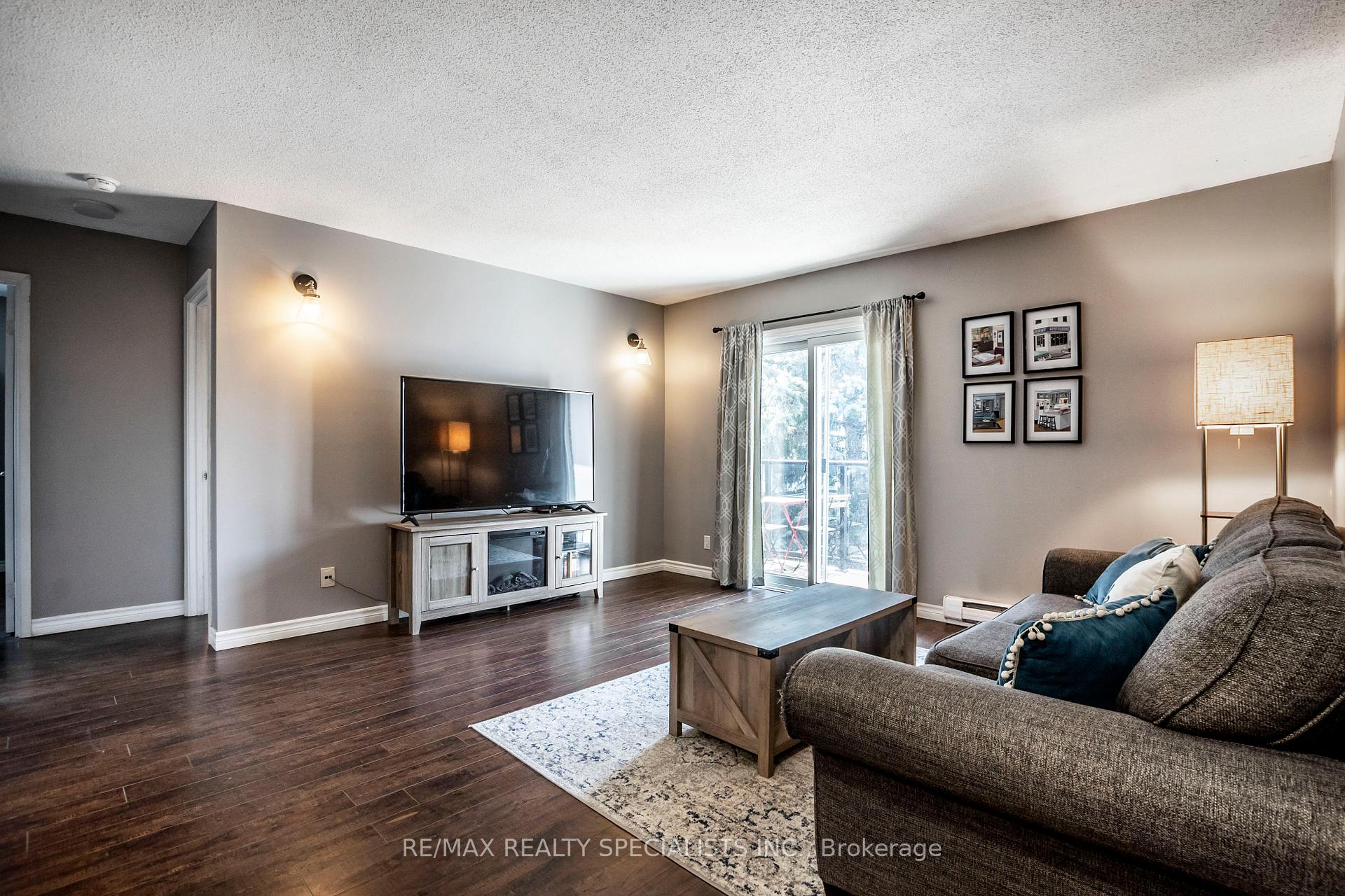 Photo 2 of Unit 410, 565 Greenfield Avenue, Kitchener — HOMEH