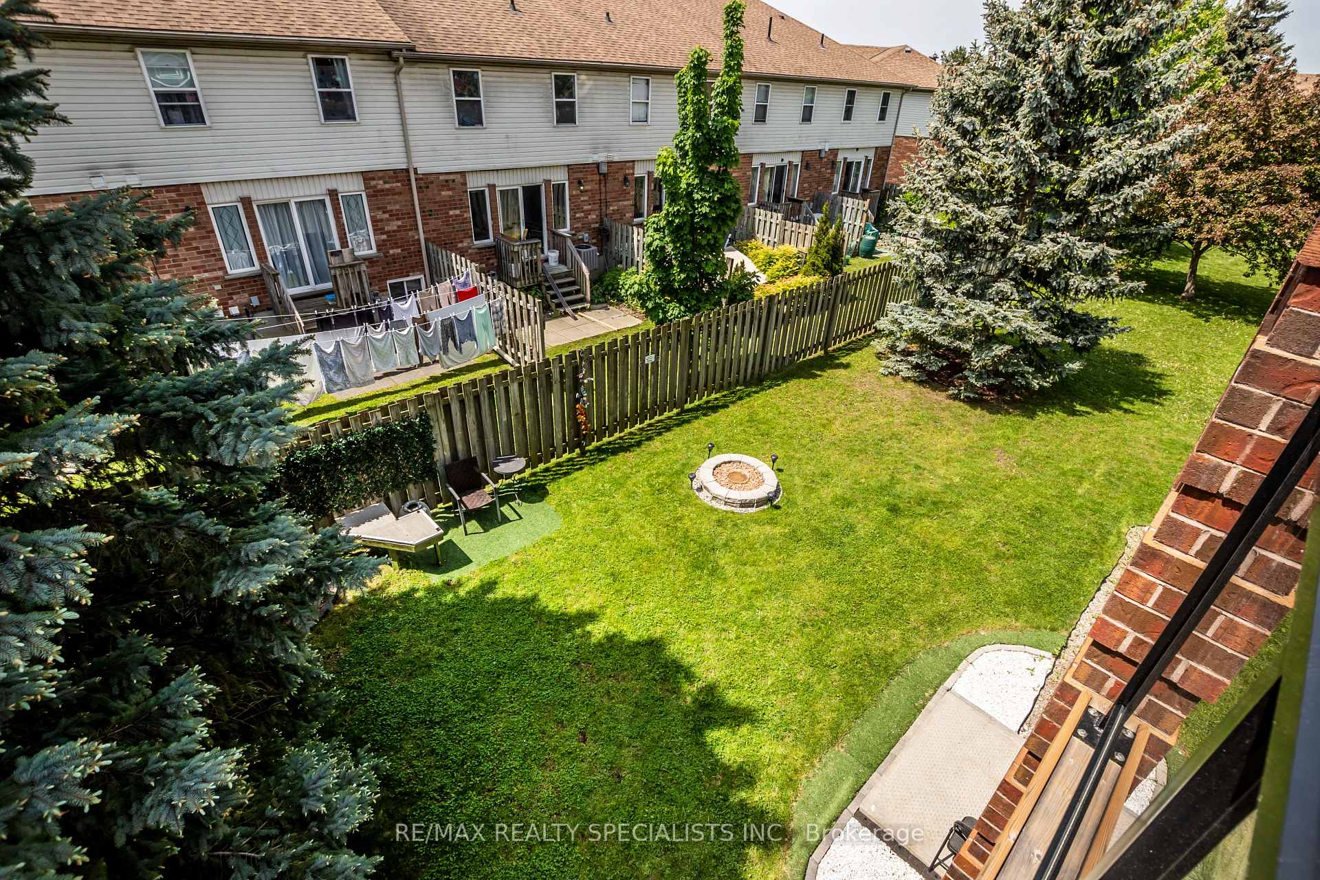 Photo 9 of Unit 410, 565 Greenfield Avenue, Kitchener — HOMEH