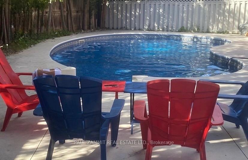 Photo 24 of 20 Ladyslipper Court, Markham, Bayview Glen — HOMEH