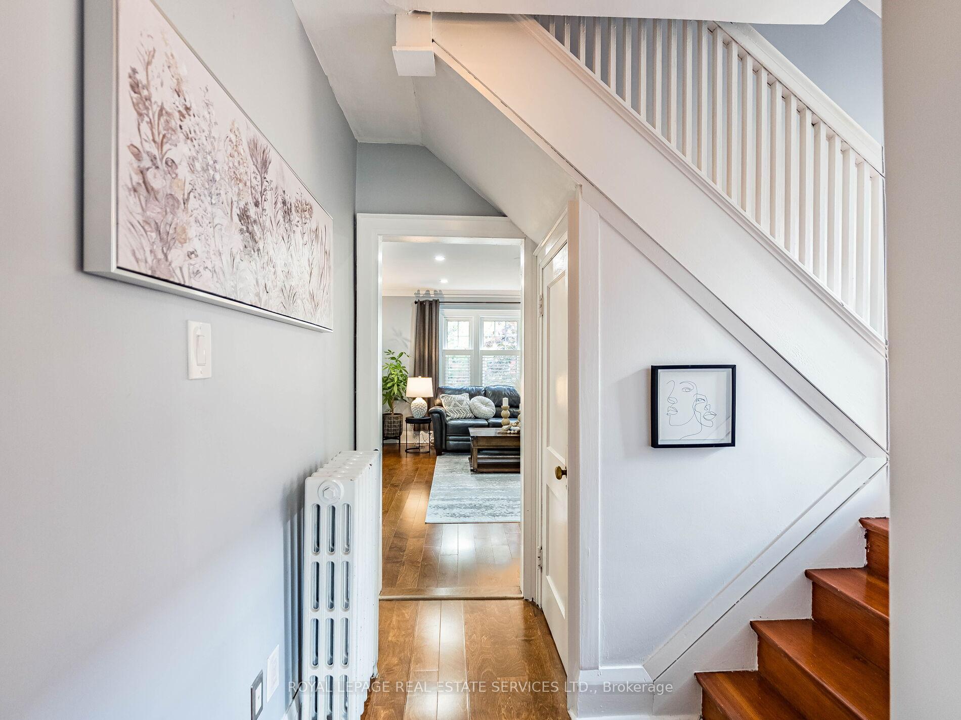 Photo 6 of 92 Mill Street S, Brampton, Downtown Brampton — HOMEH