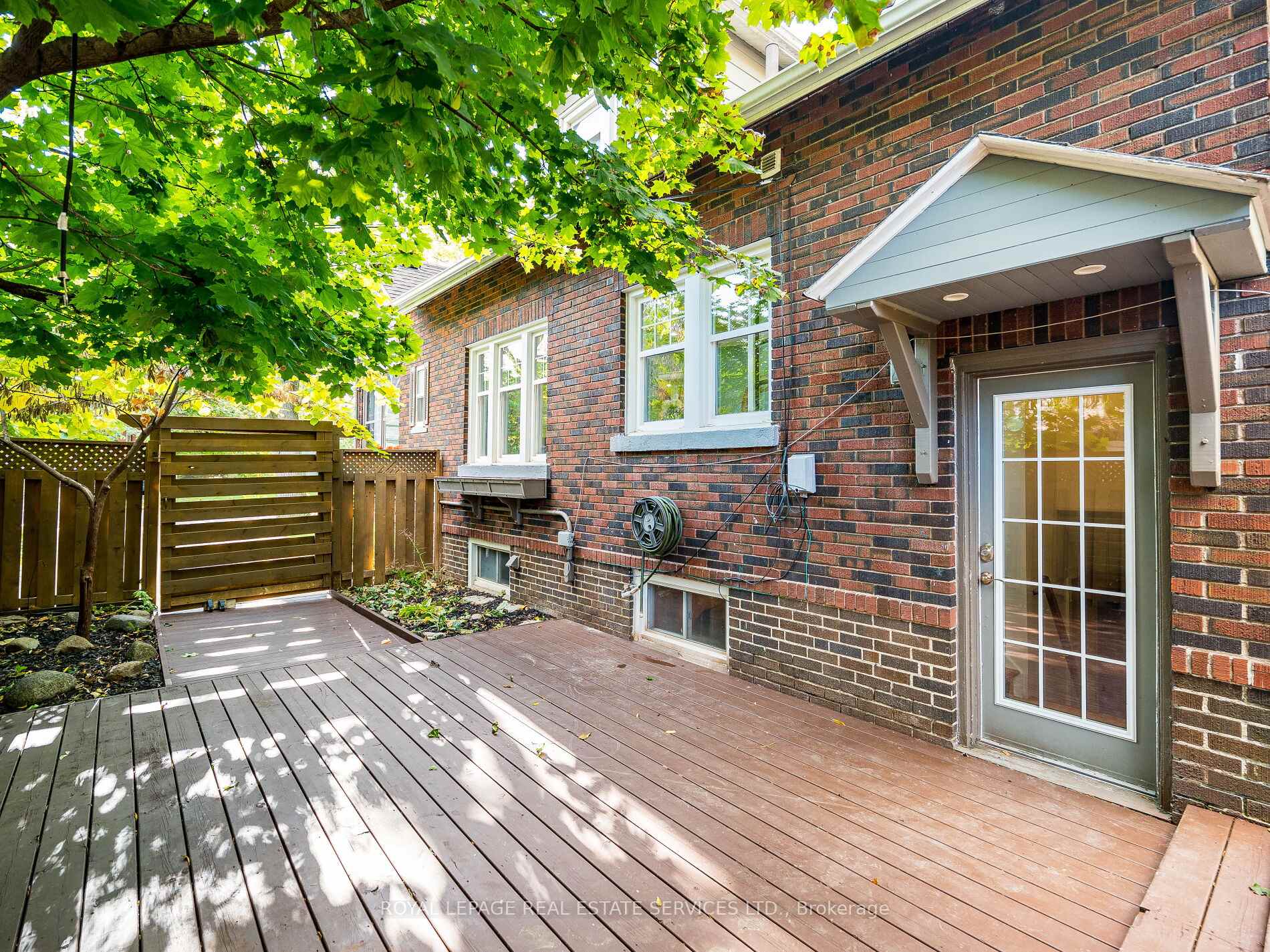 Photo 43 of 92 Mill Street S, Brampton, Downtown Brampton — HOMEH