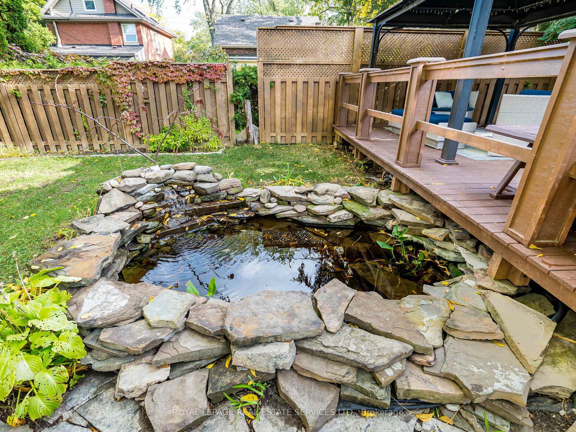 Photo 16 of 92 Mill Street S, Brampton, Downtown Brampton — HOMEH