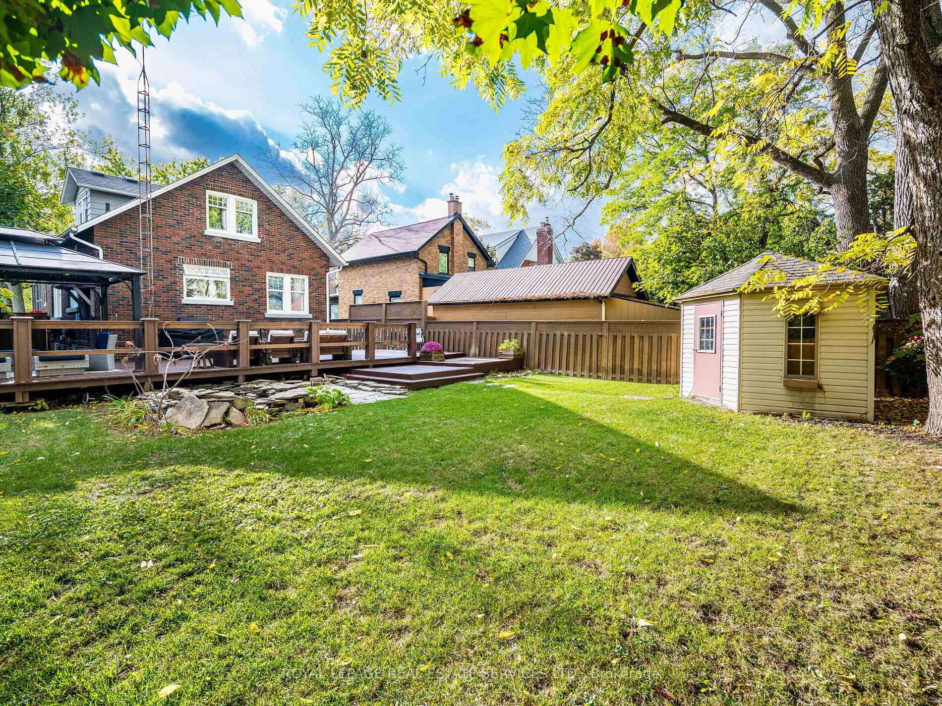 Photo 33 of 92 Mill Street S, Brampton, Downtown Brampton — HOMEH