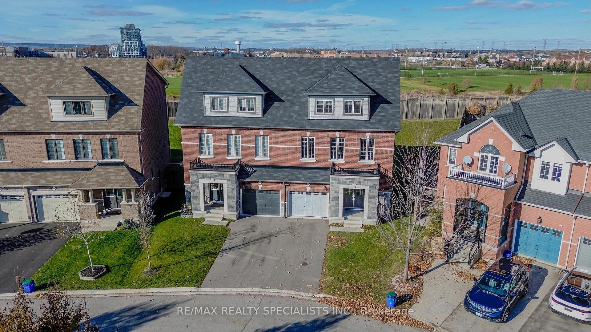 Photo 1 of 294 Fasken Court, Milton, Clarke — HOMEH