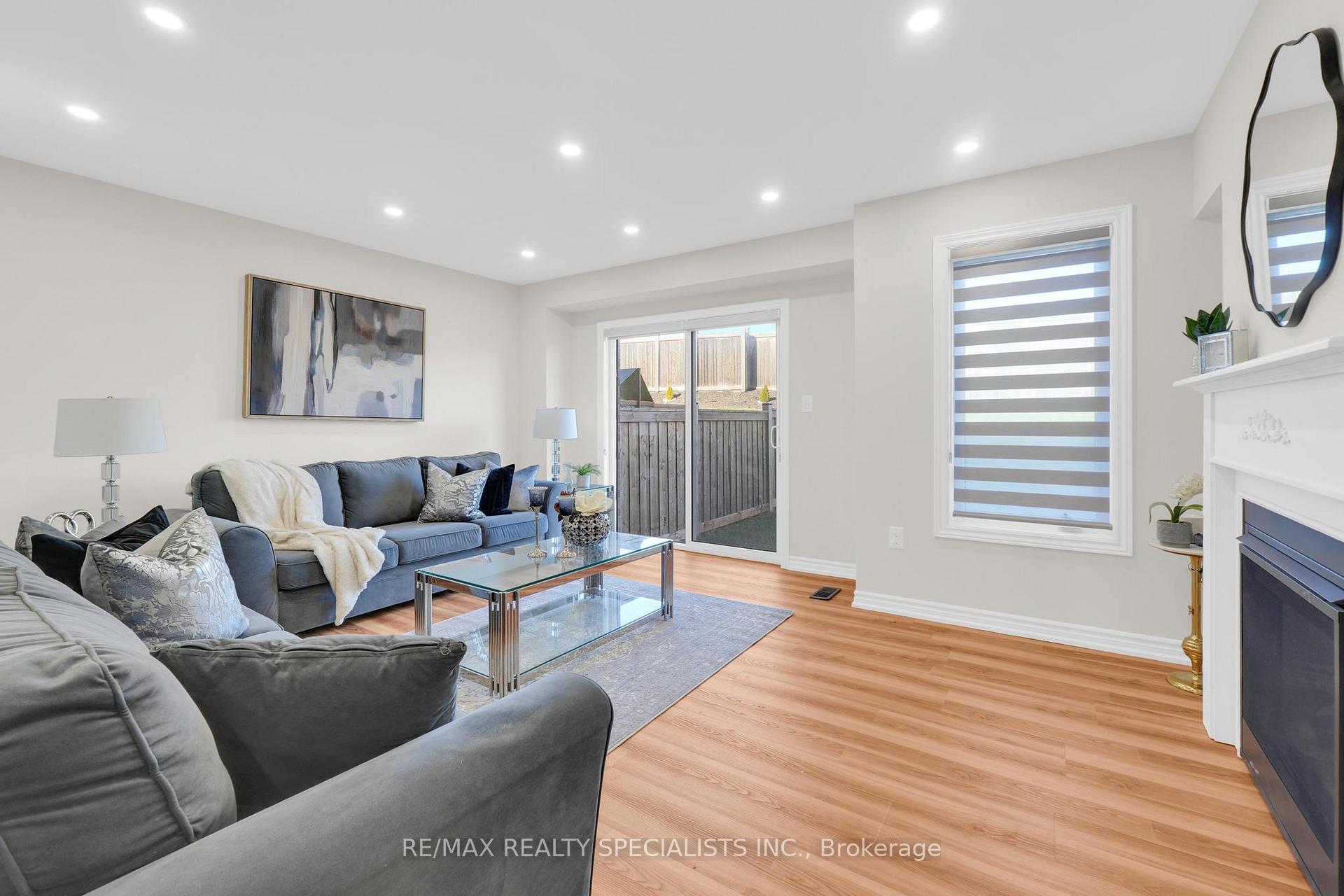 Photo 9 of 294 Fasken Court, Milton, Clarke — HOMEH