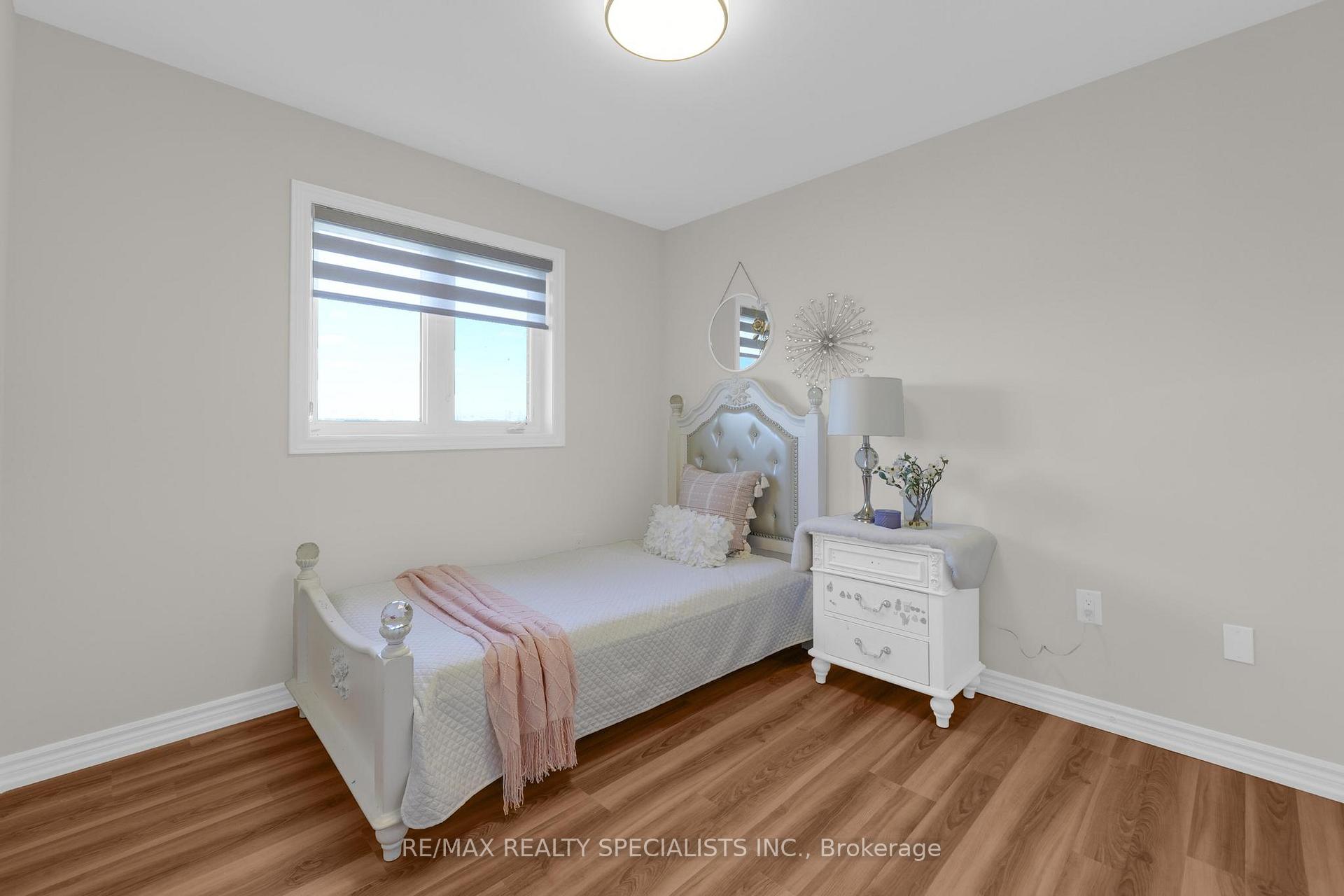 Photo 19 of 294 Fasken Court, Milton, Clarke — HOMEH